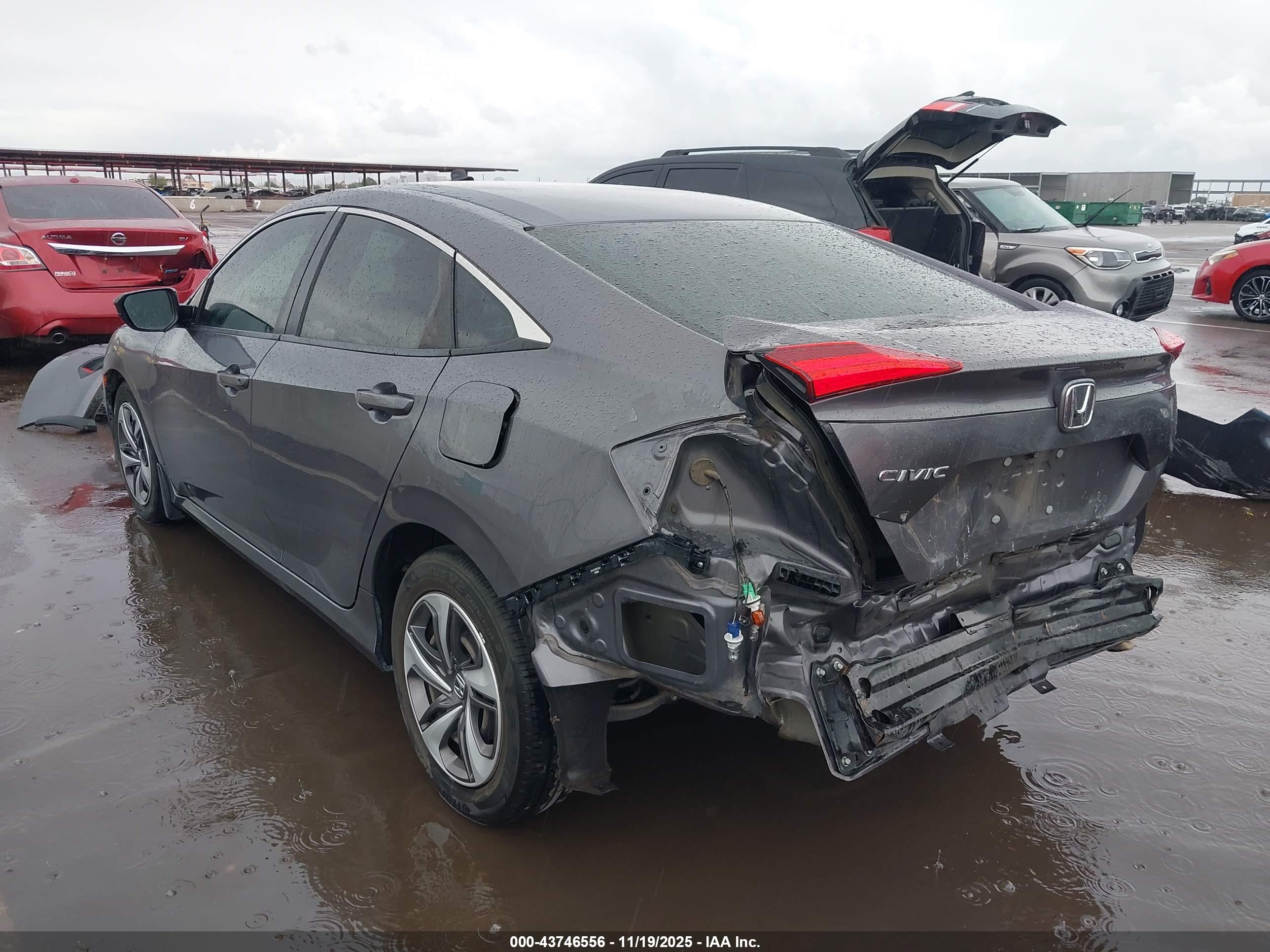HONDA CIVIC image 3