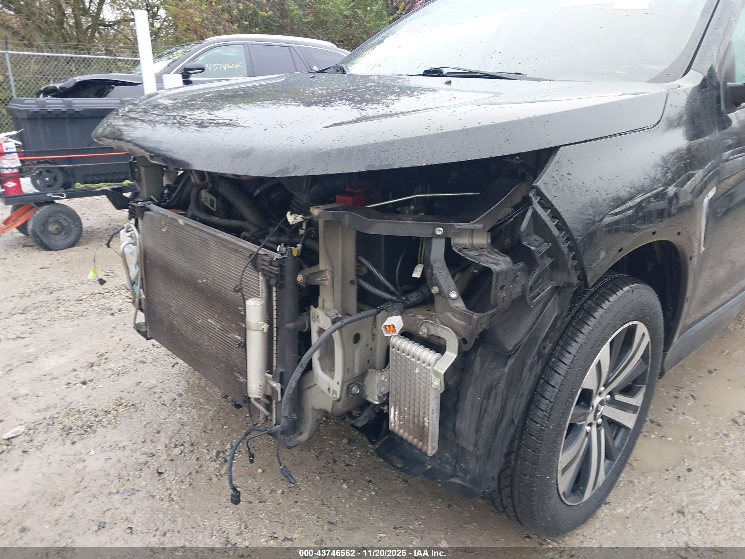 MITSUBISHI OUTLANDER image 6