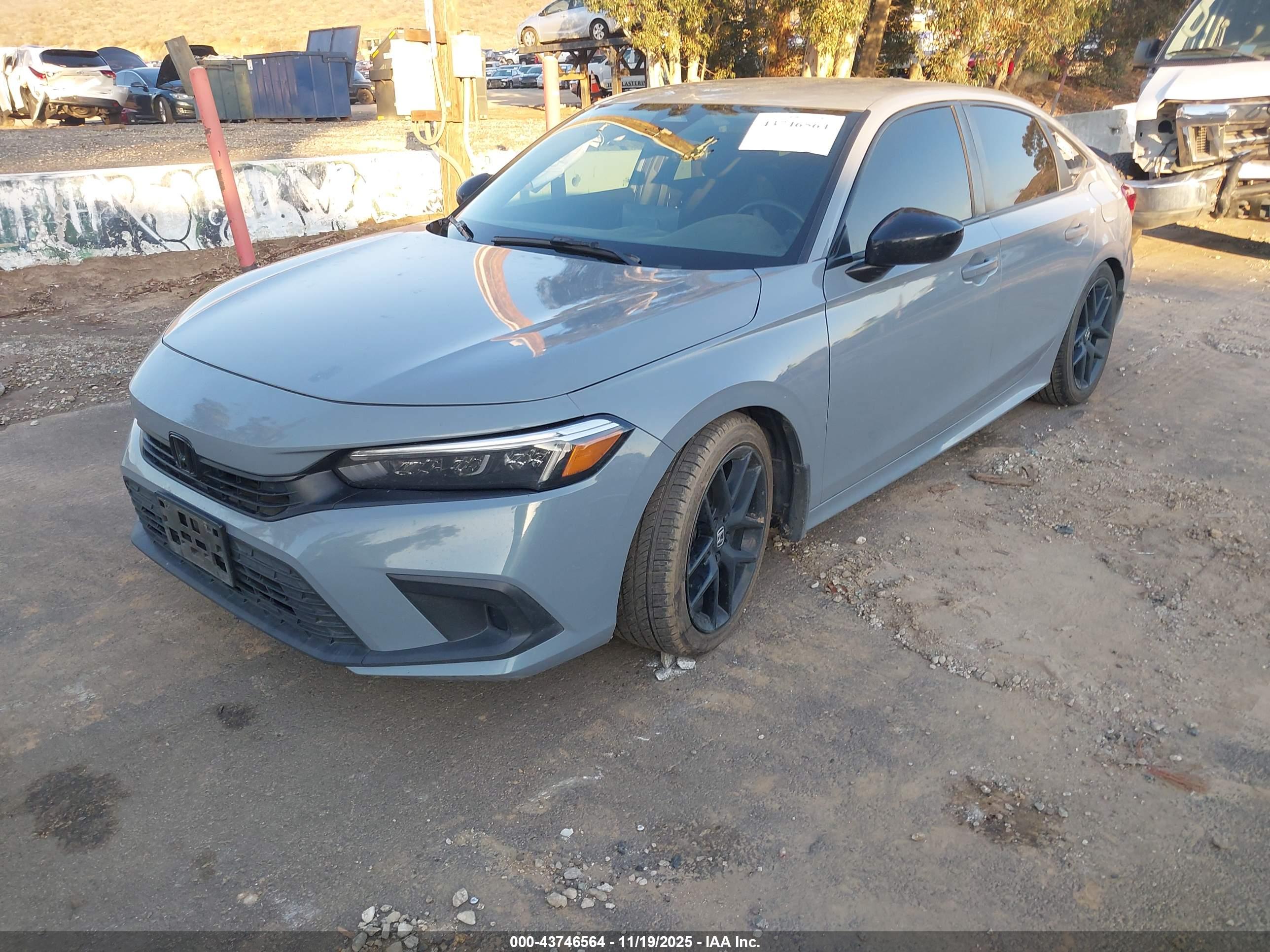 HONDA CIVIC image 2