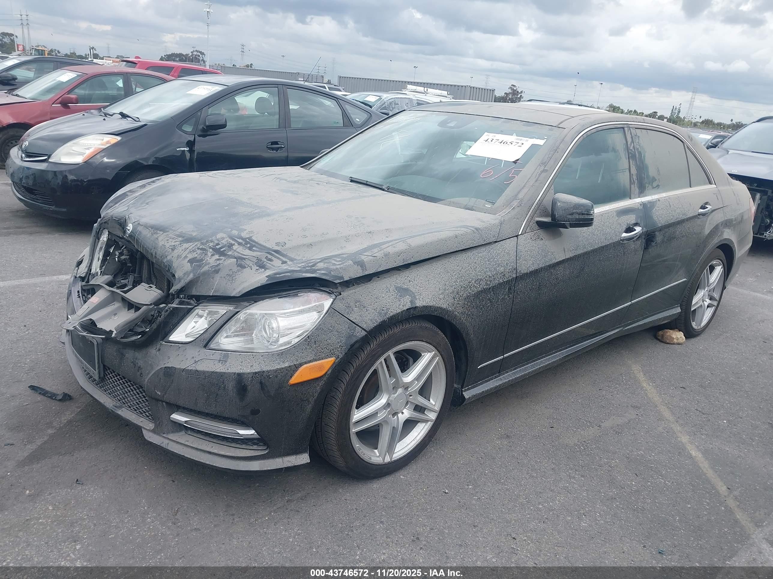MERCEDES-BENZ E image 2
