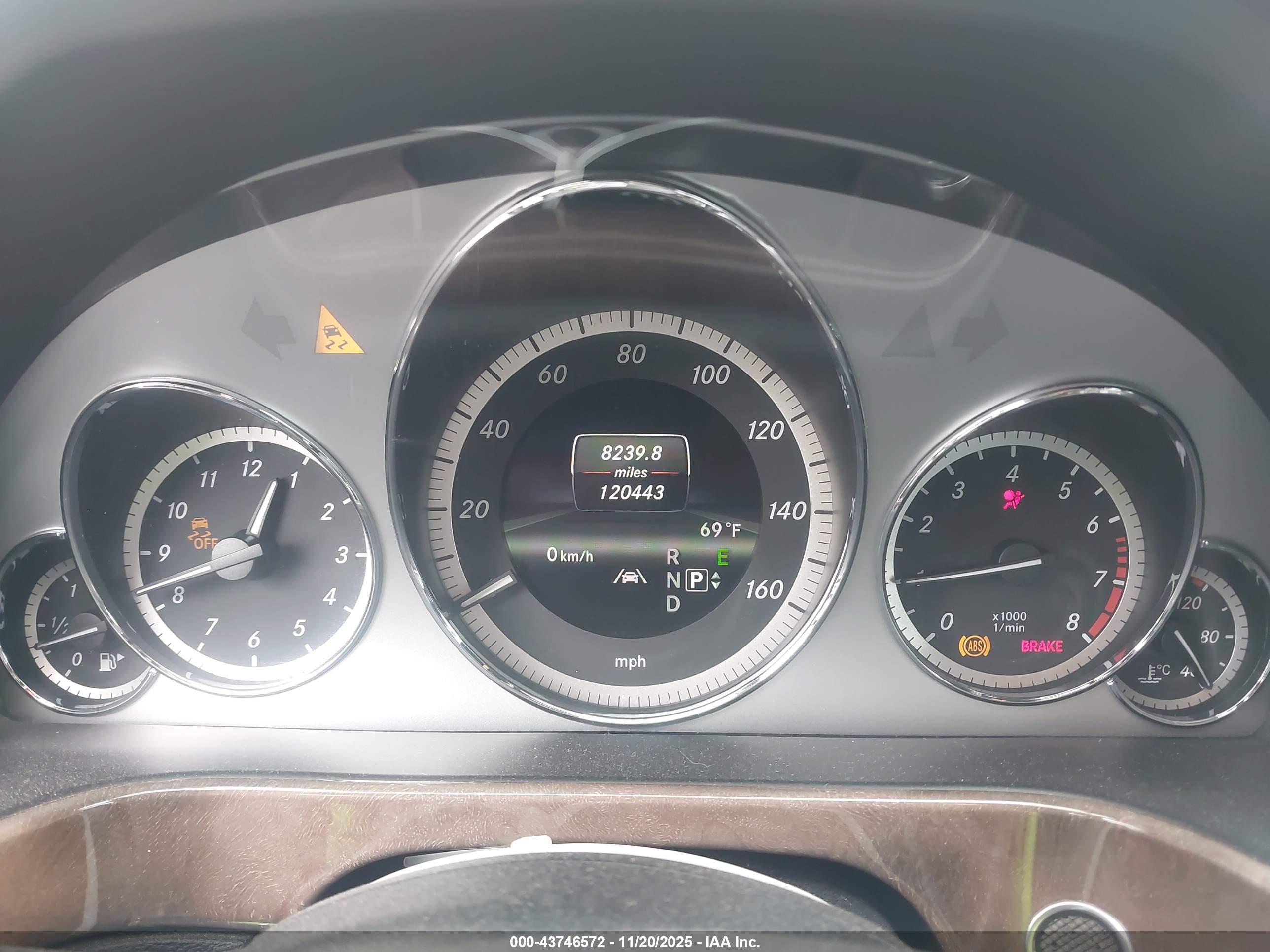 MERCEDES-BENZ E image 7