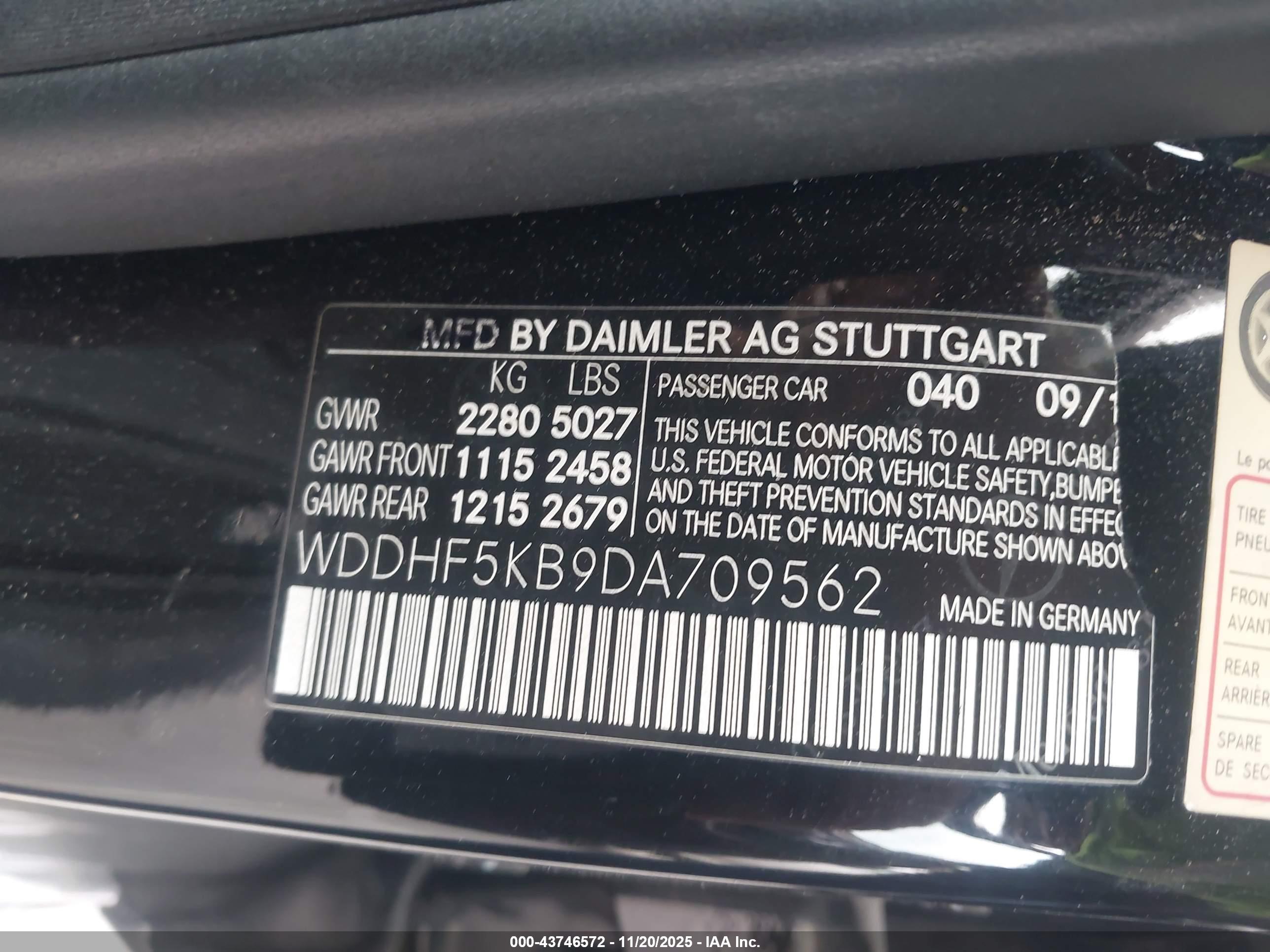 MERCEDES-BENZ E image 9