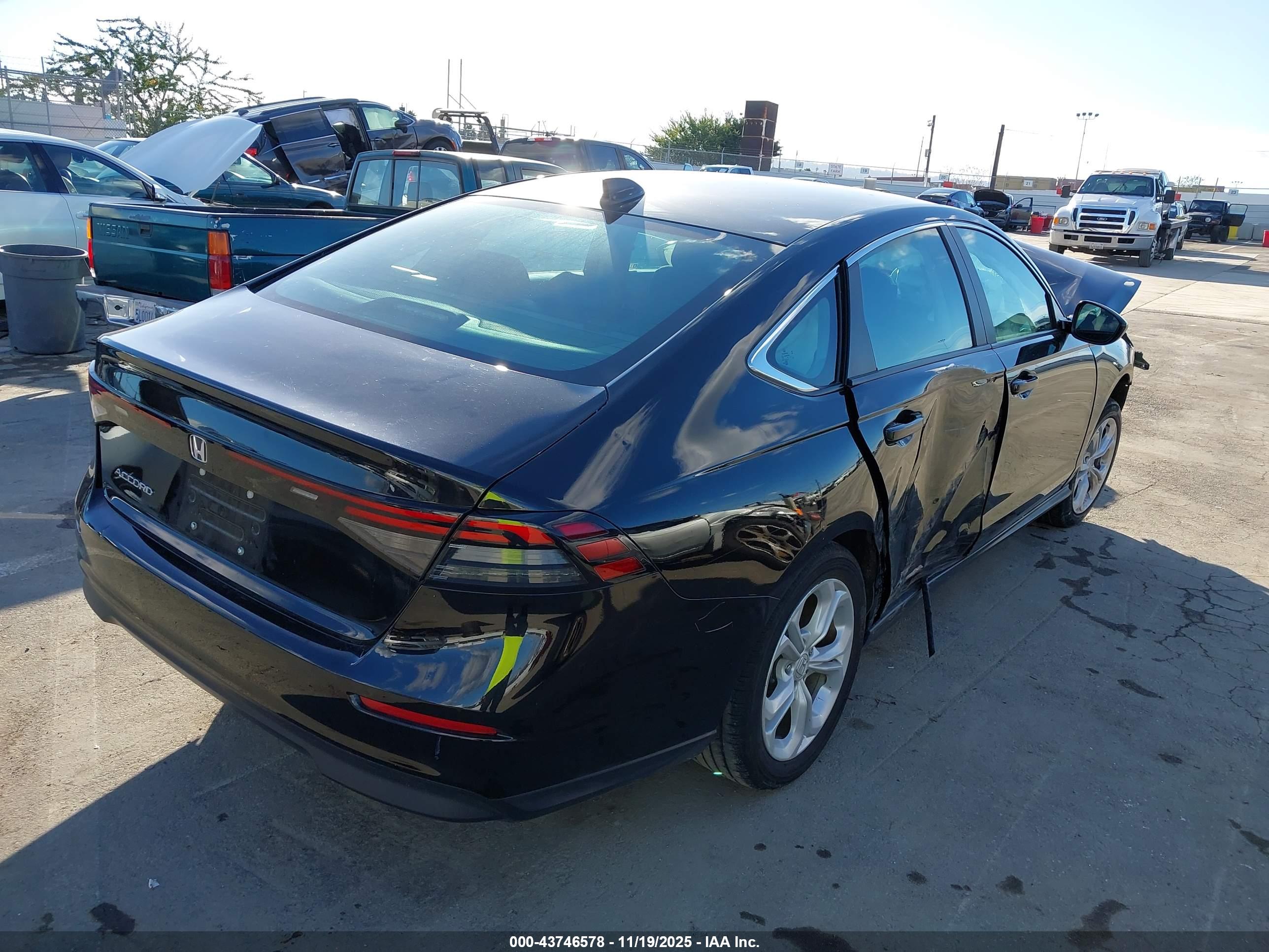 HONDA ACCORD image 4