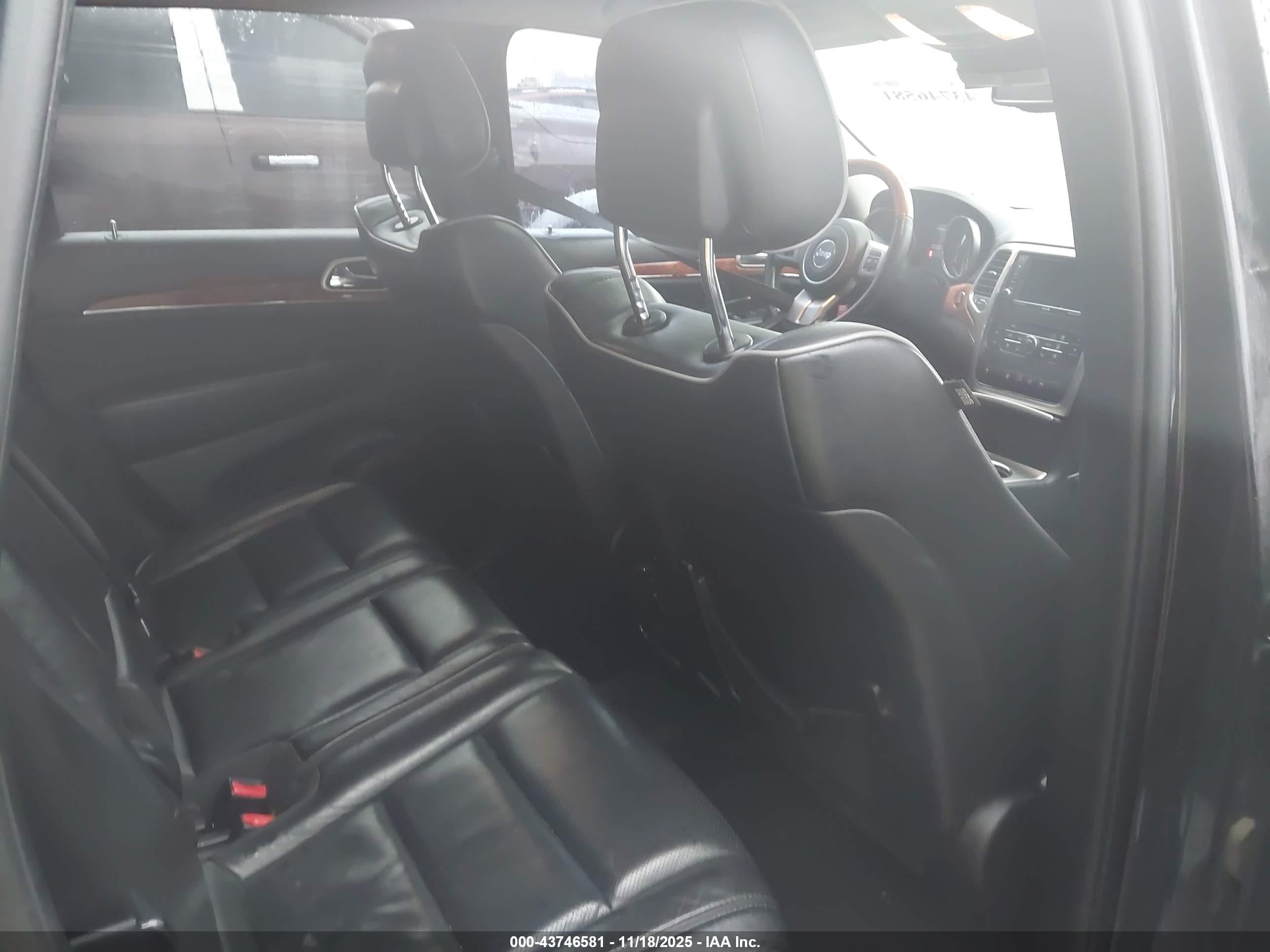 JEEP GRAND image 8