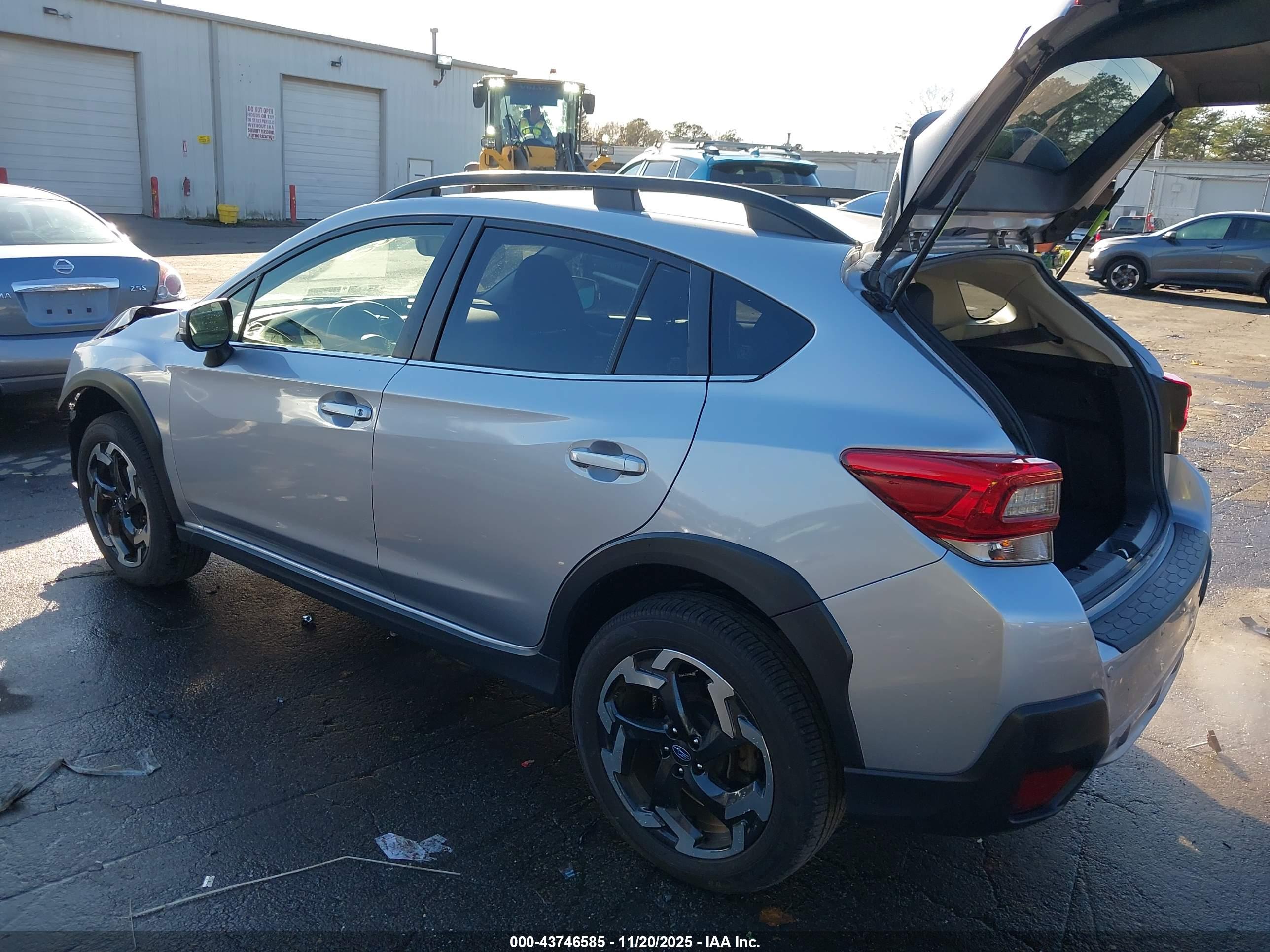 SUBARU CROSSTREK image 3