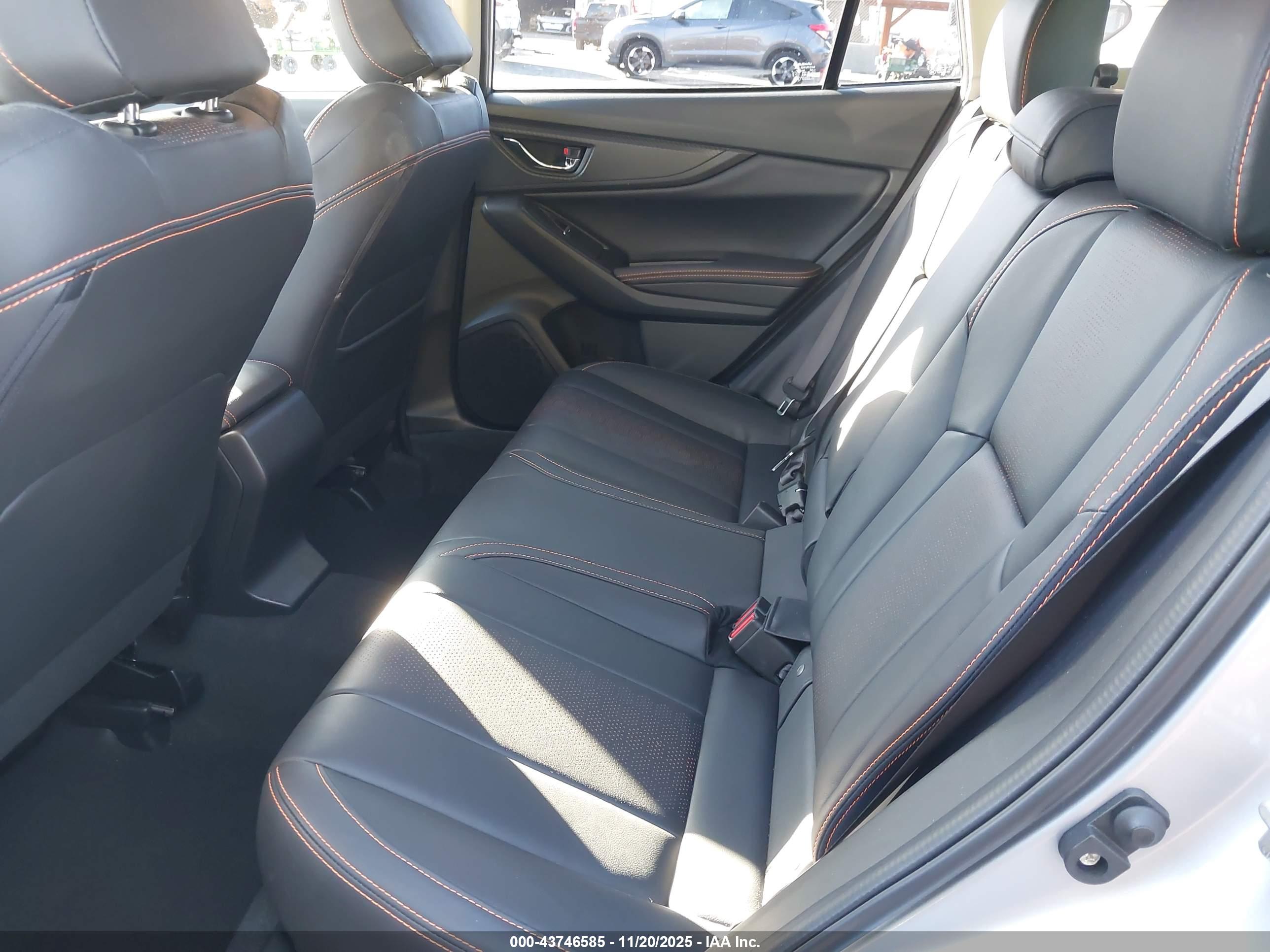SUBARU CROSSTREK image 8