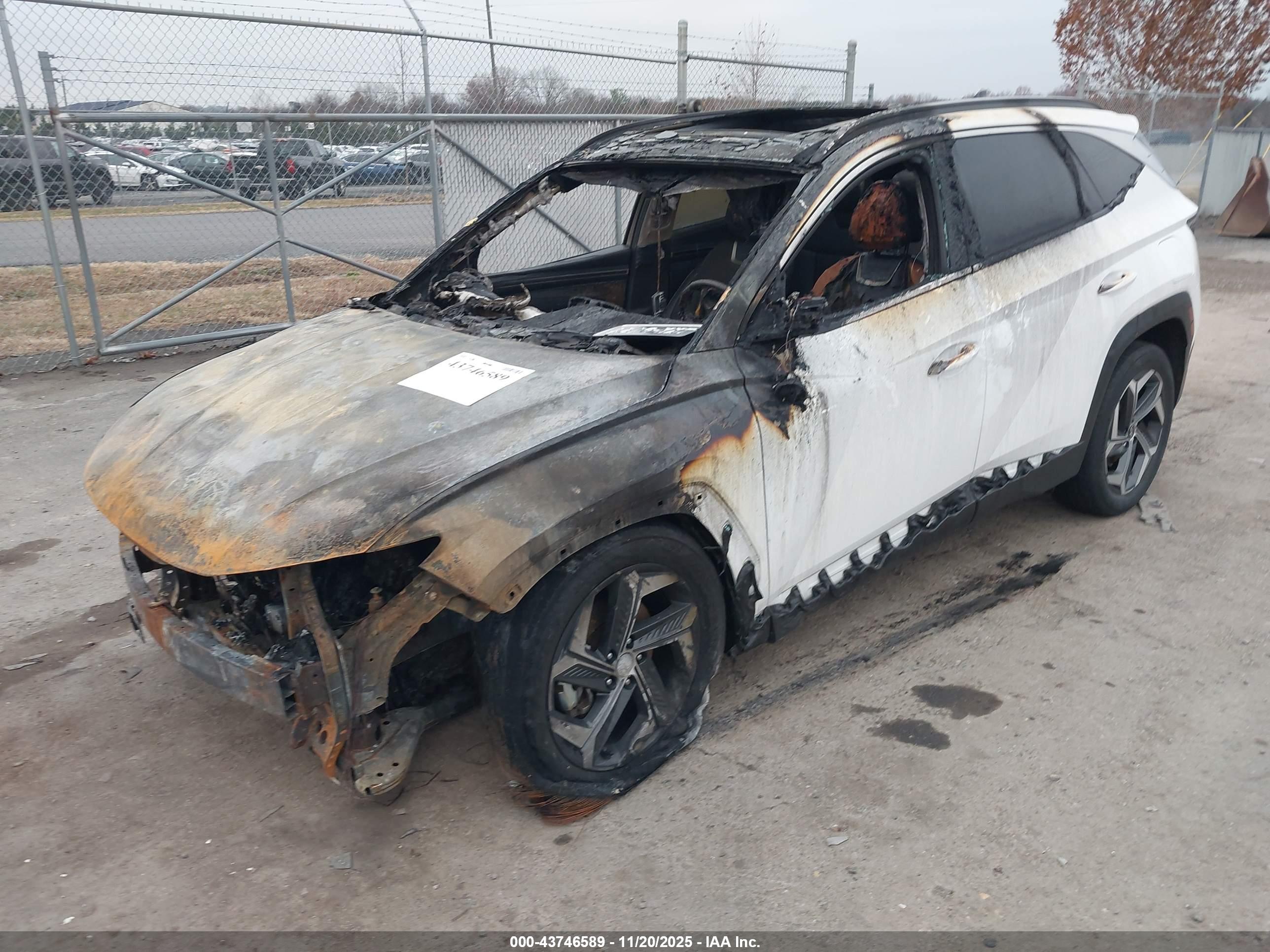 HYUNDAI TUCSON image 2