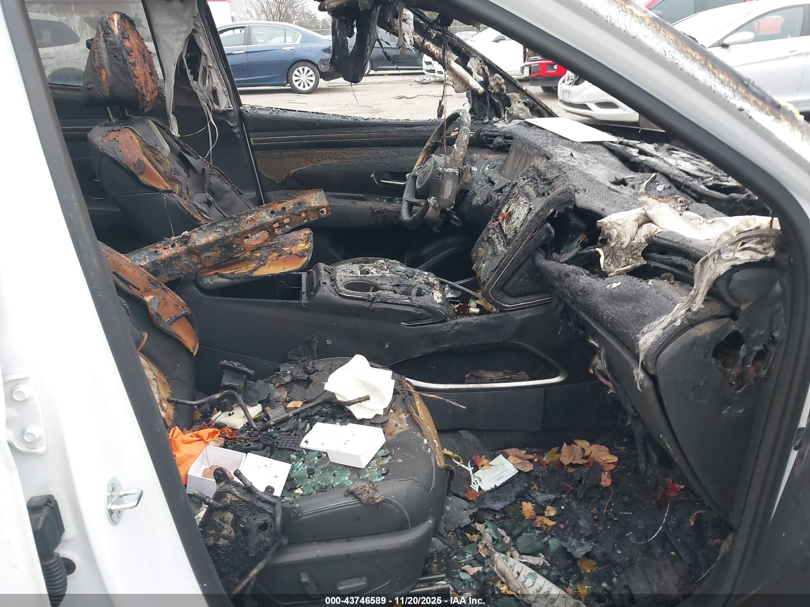HYUNDAI TUCSON image 5
