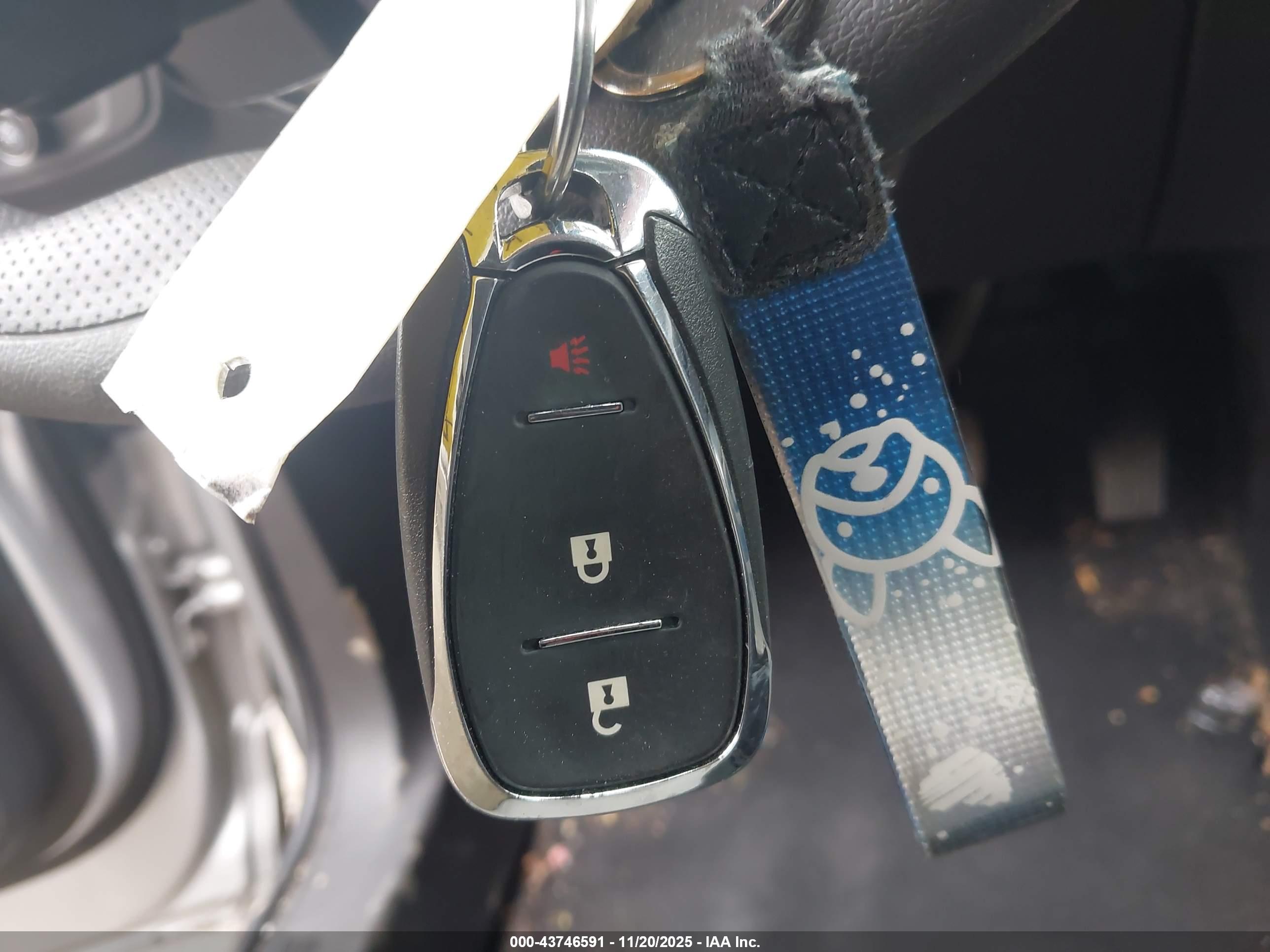 CHEVROLET EQUINOX image 11