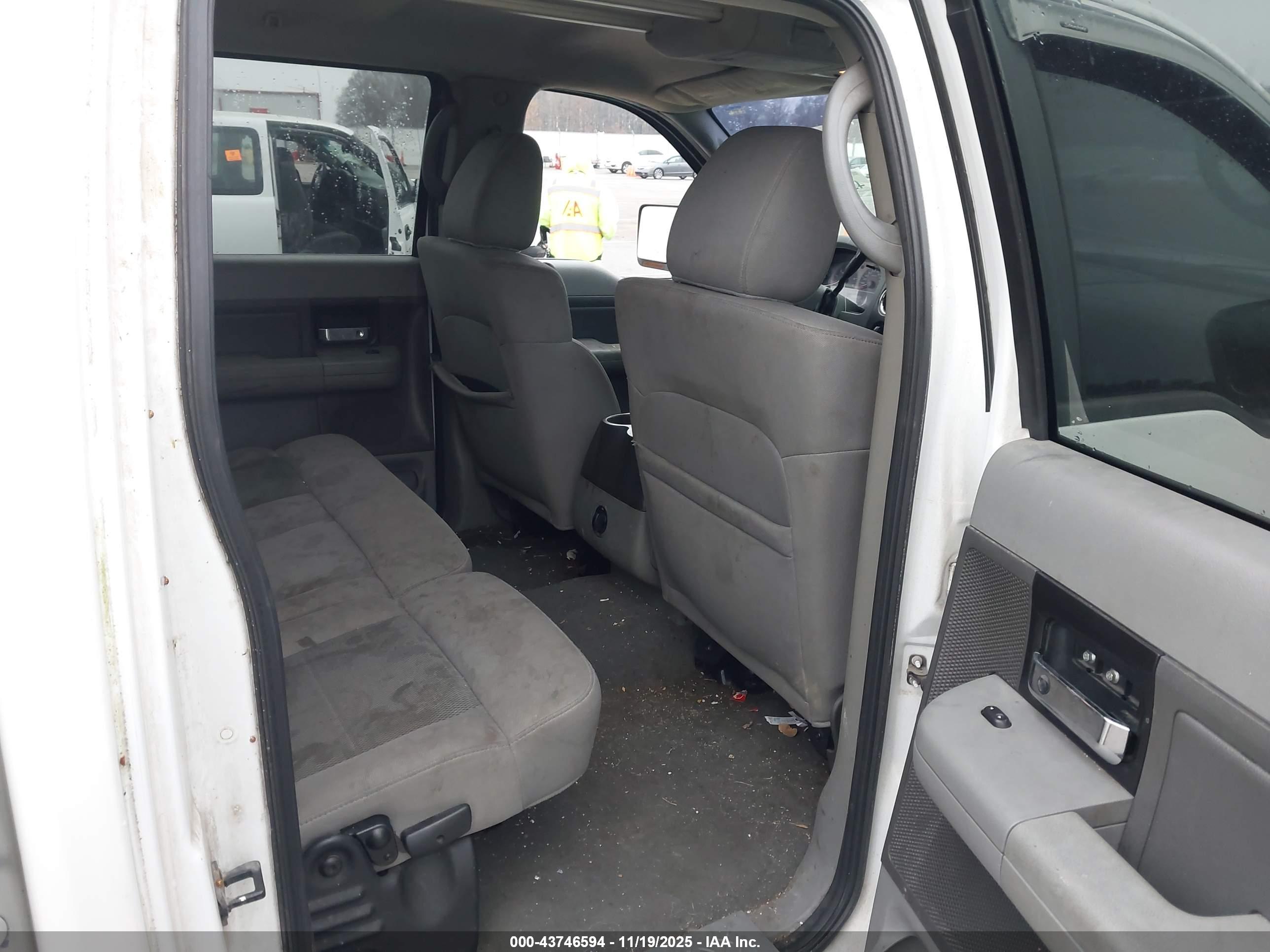 FORD F-150 image 8