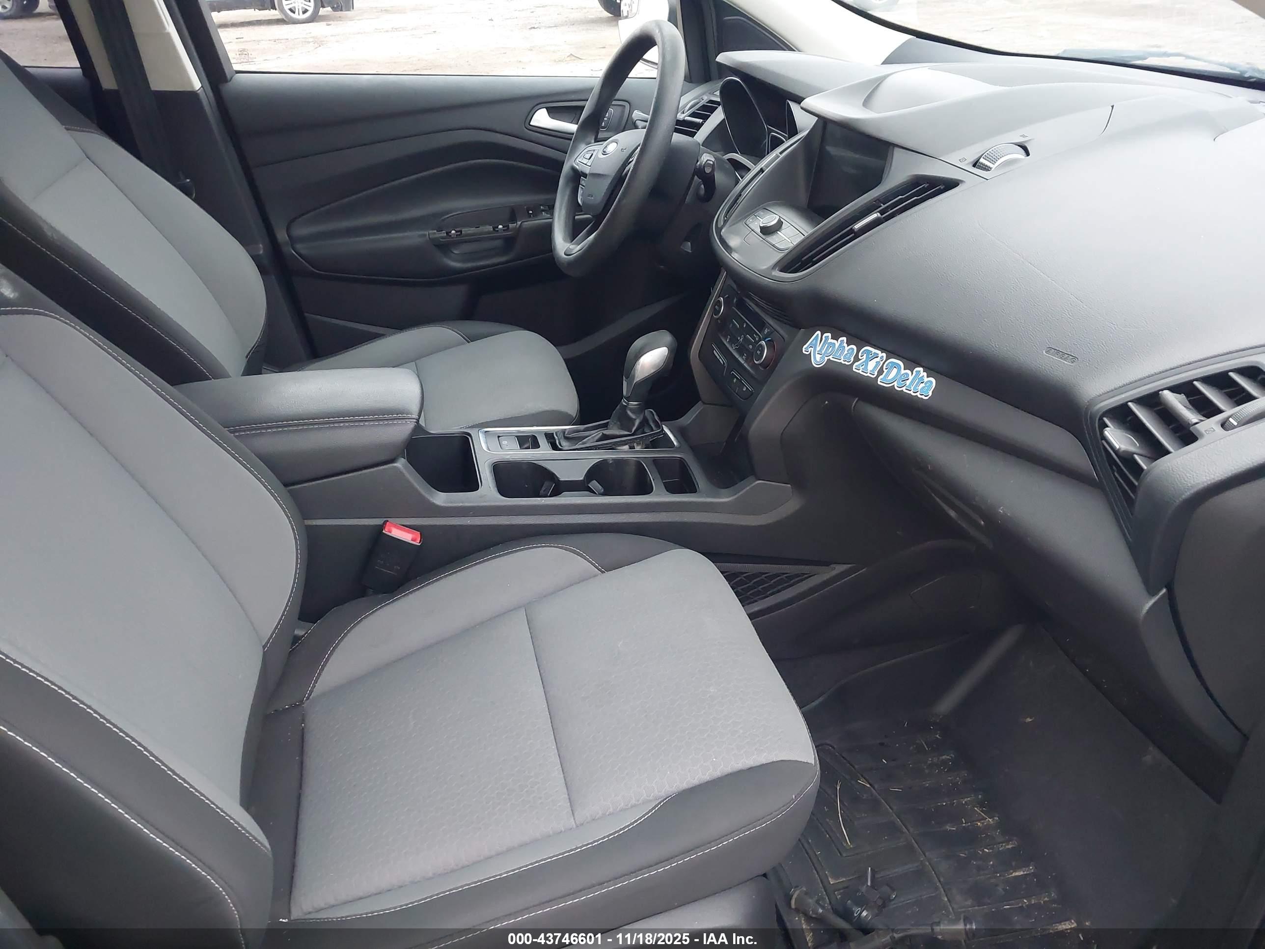 FORD ESCAPE image 5