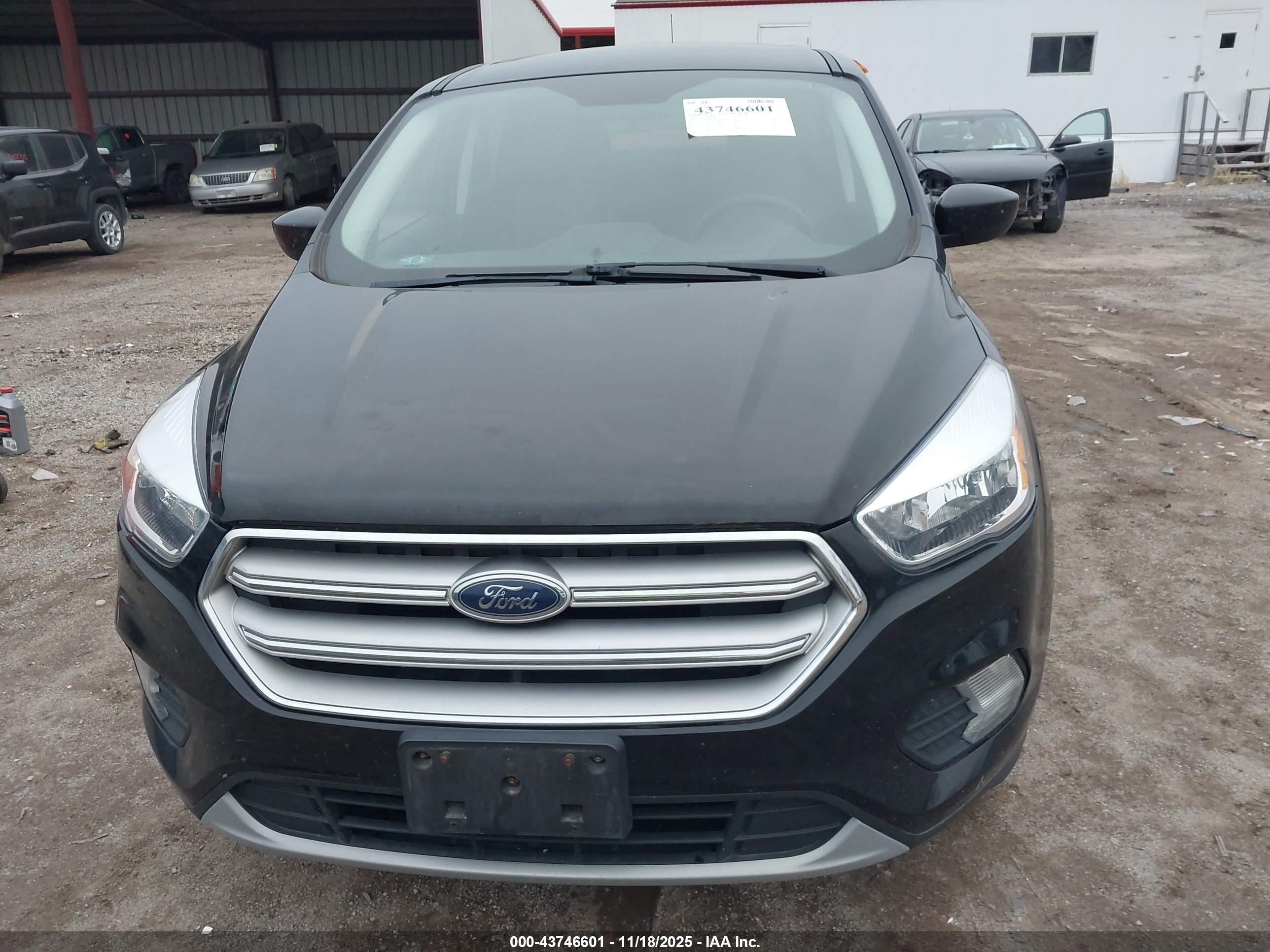 FORD ESCAPE image 6
