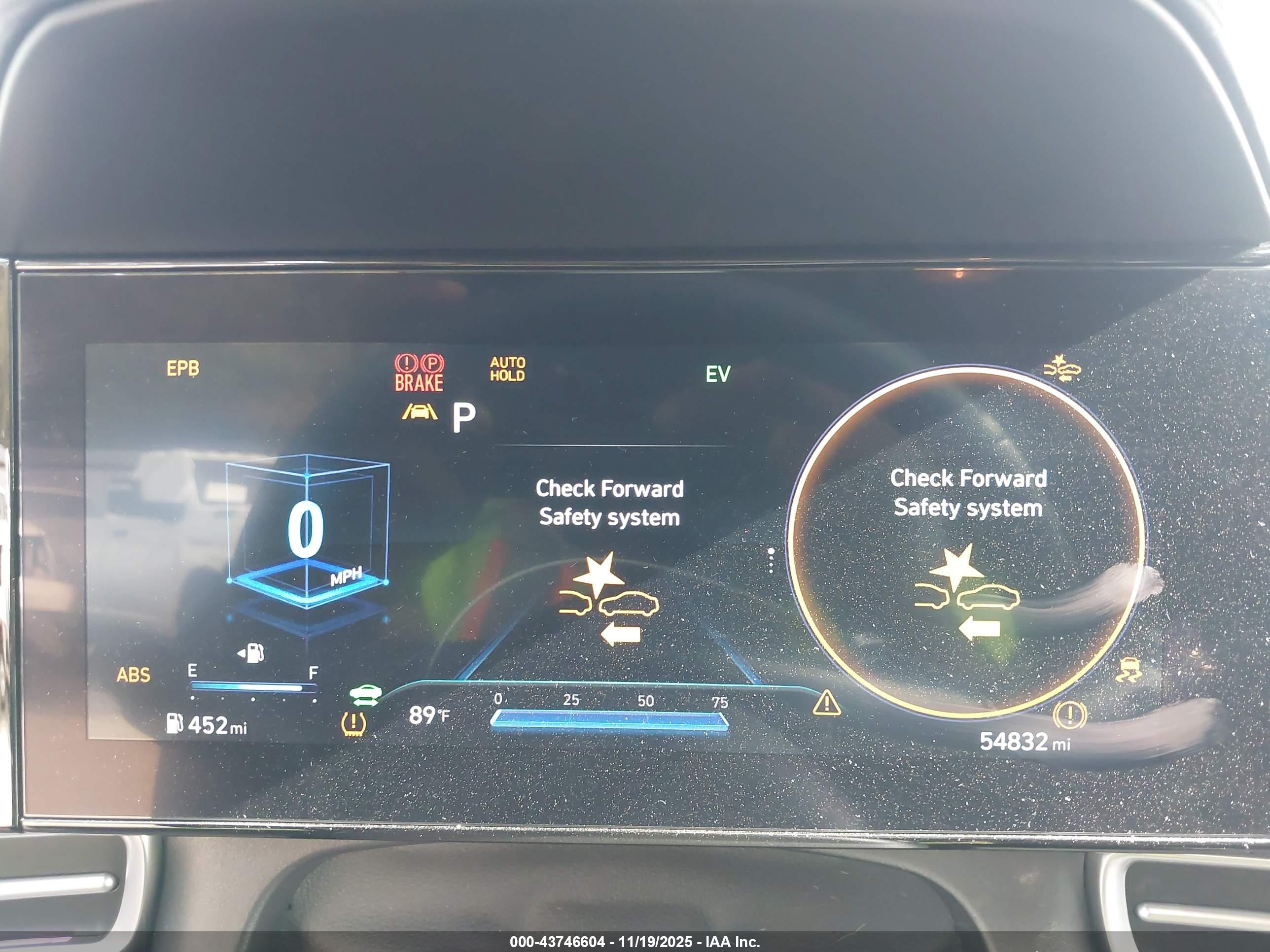HYUNDAI ELANTRA image 7
