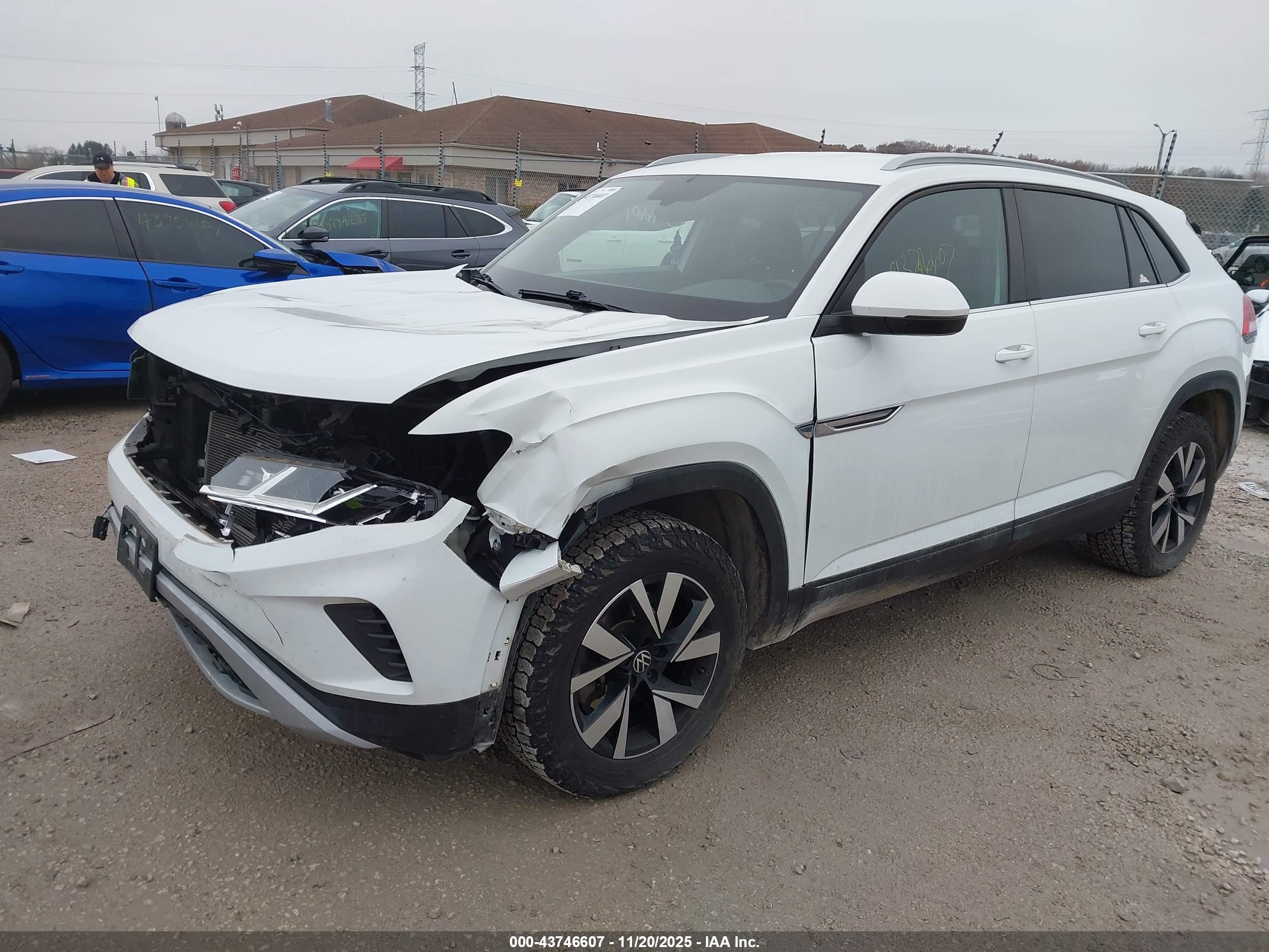 VOLKSWAGEN ATLAS image 2