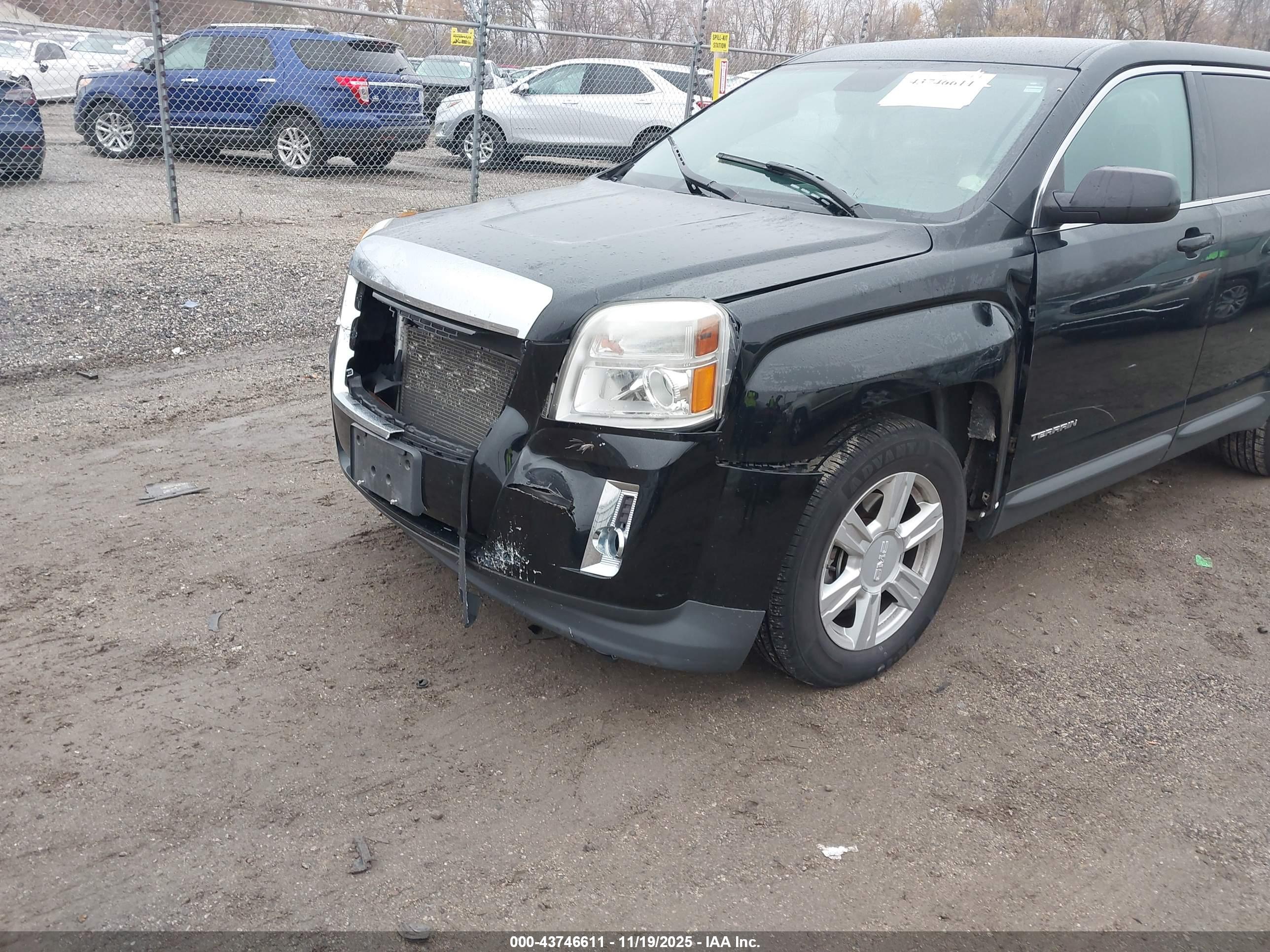 GMC TERRAIN image 6