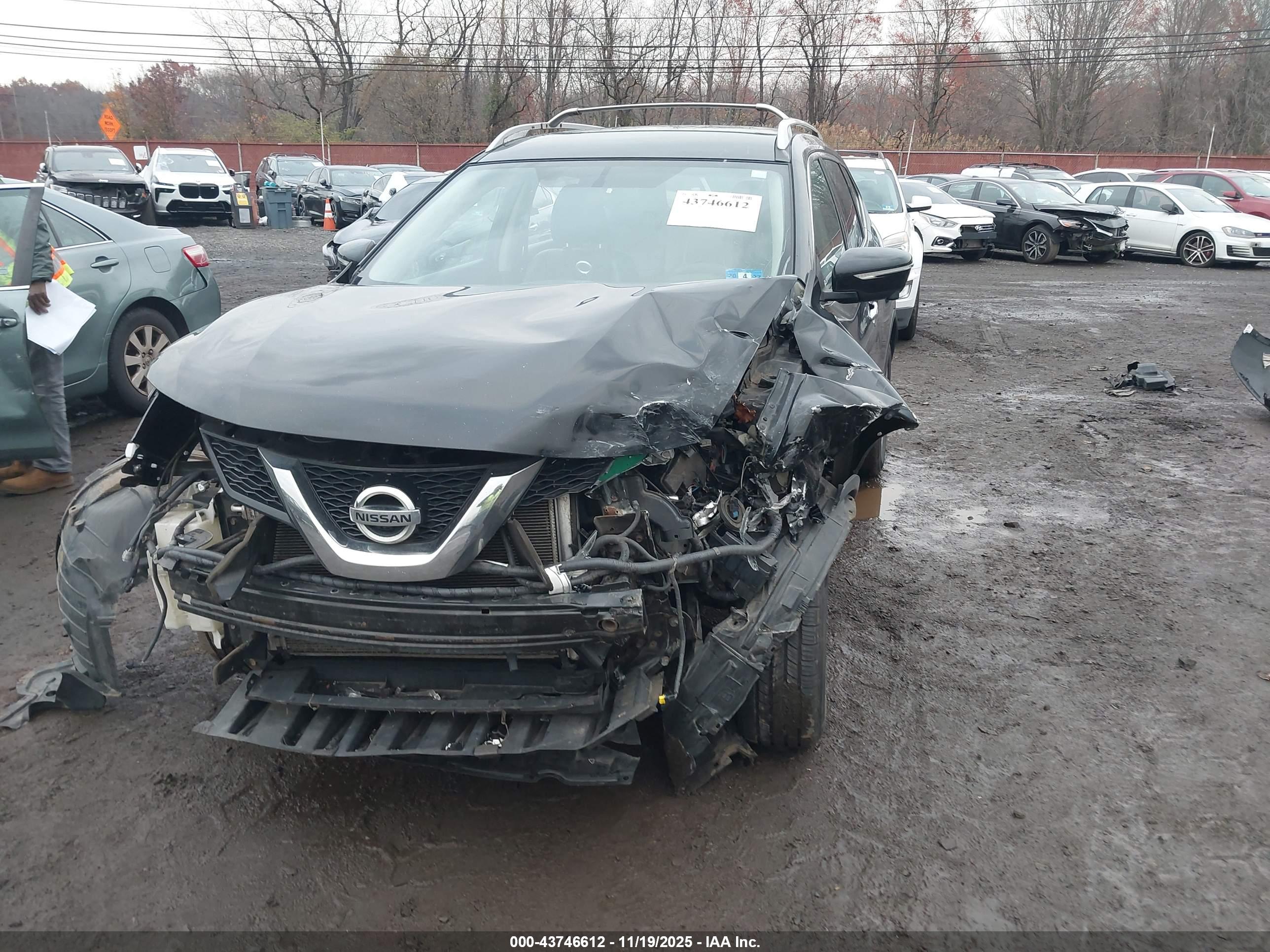 NISSAN ROGUE image 6