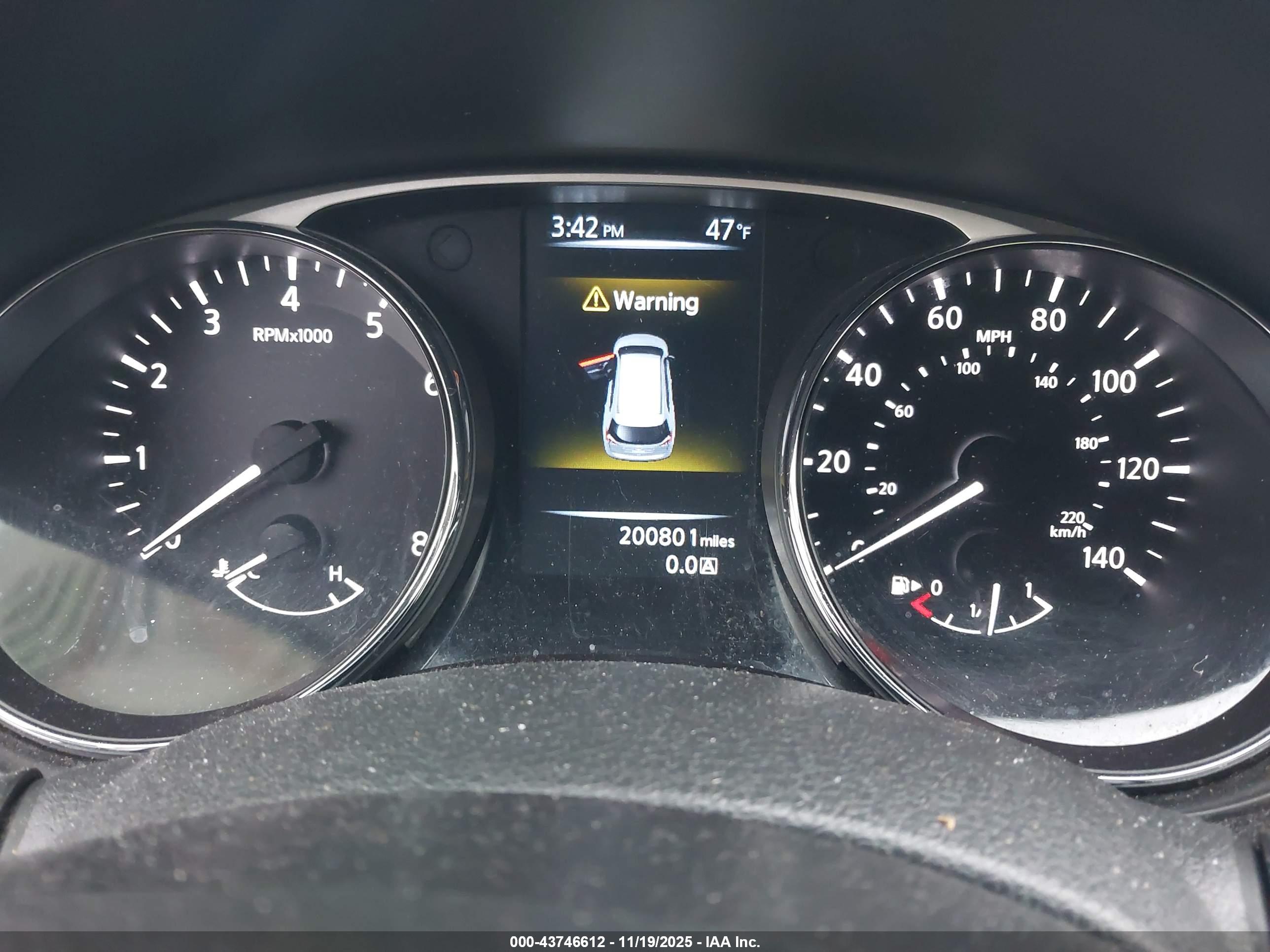NISSAN ROGUE image 7