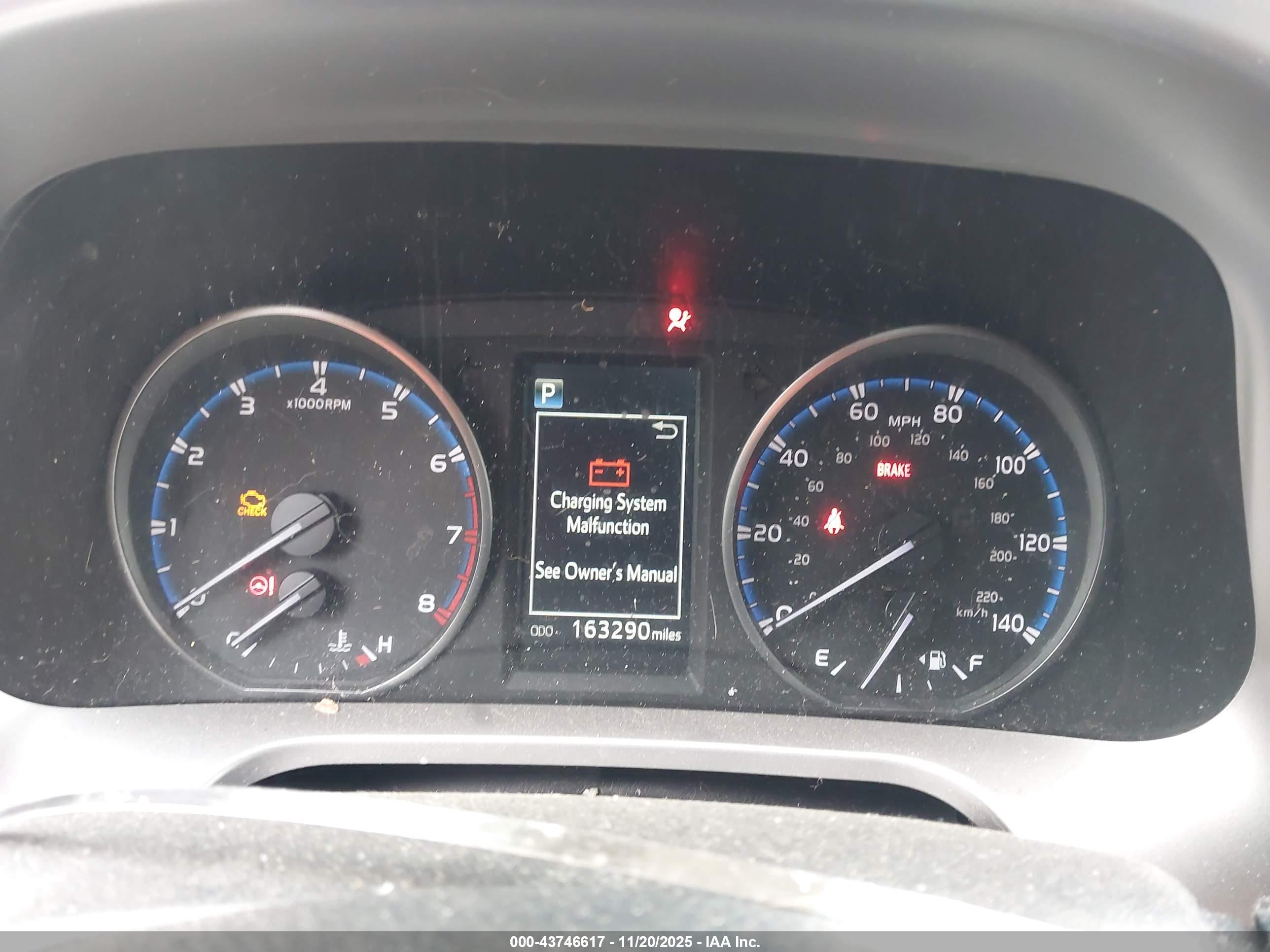 TOYOTA RAV4 image 7
