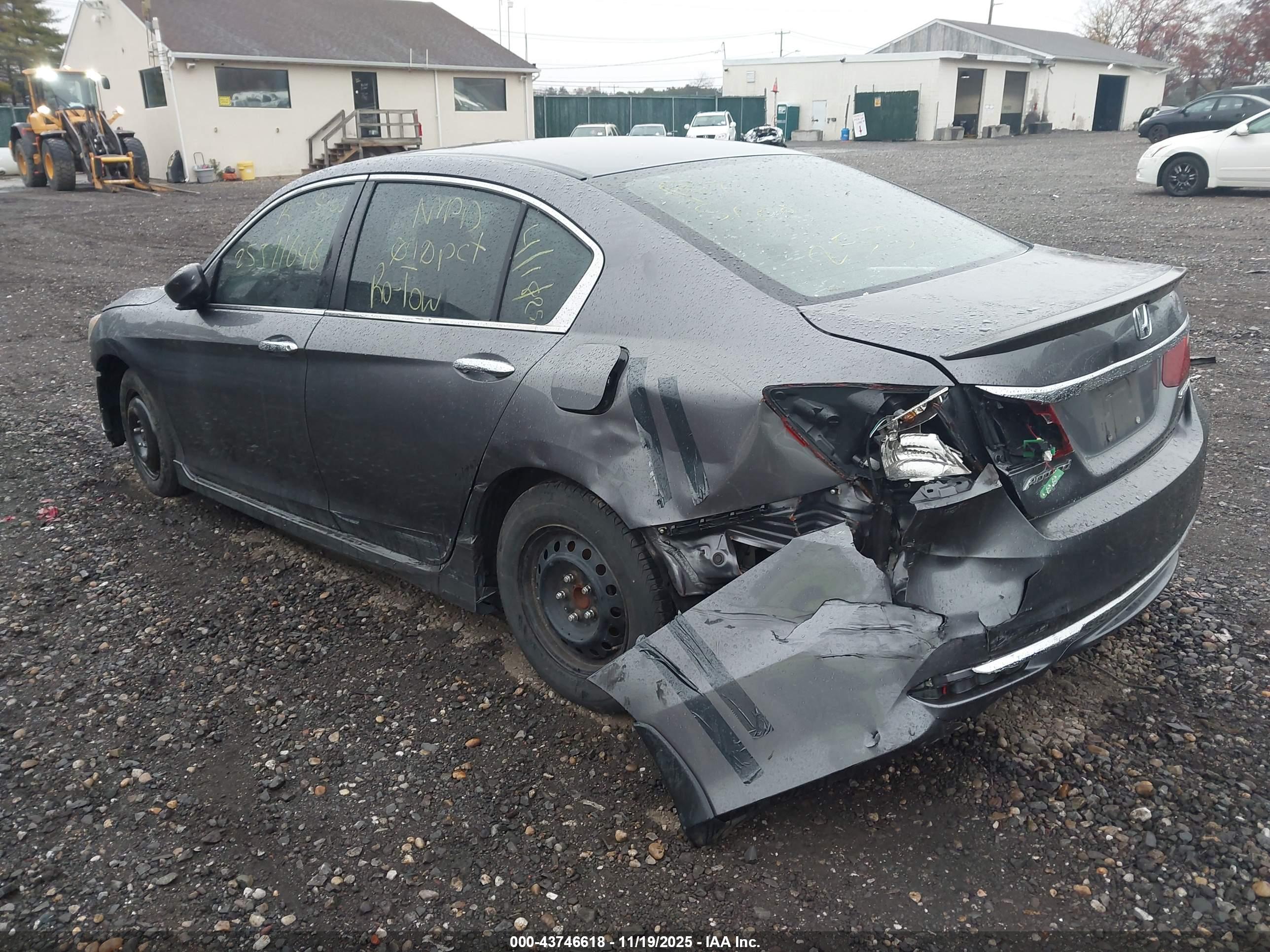 HONDA ACCORD image 3