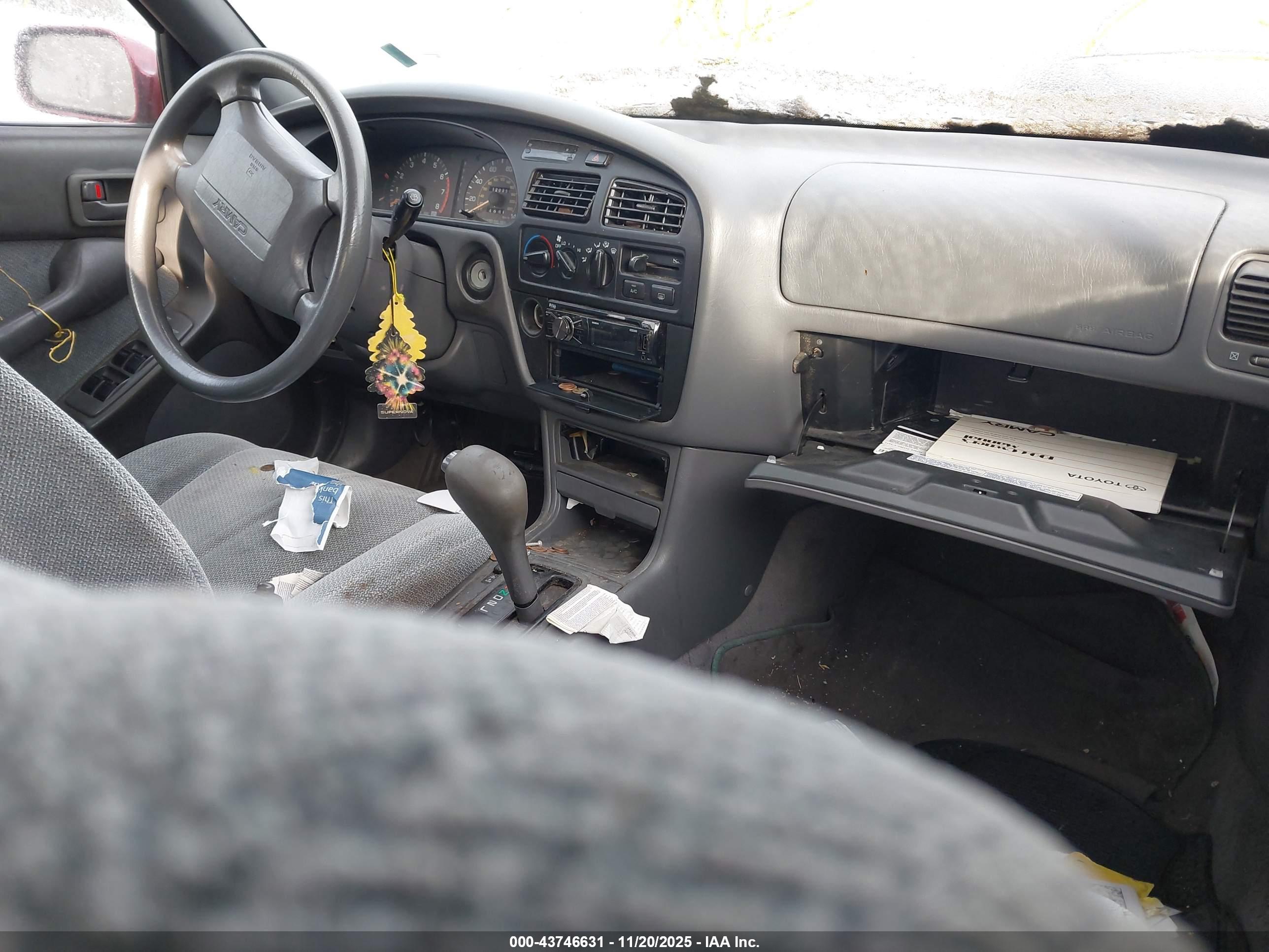 TOYOTA CAMRY image 5