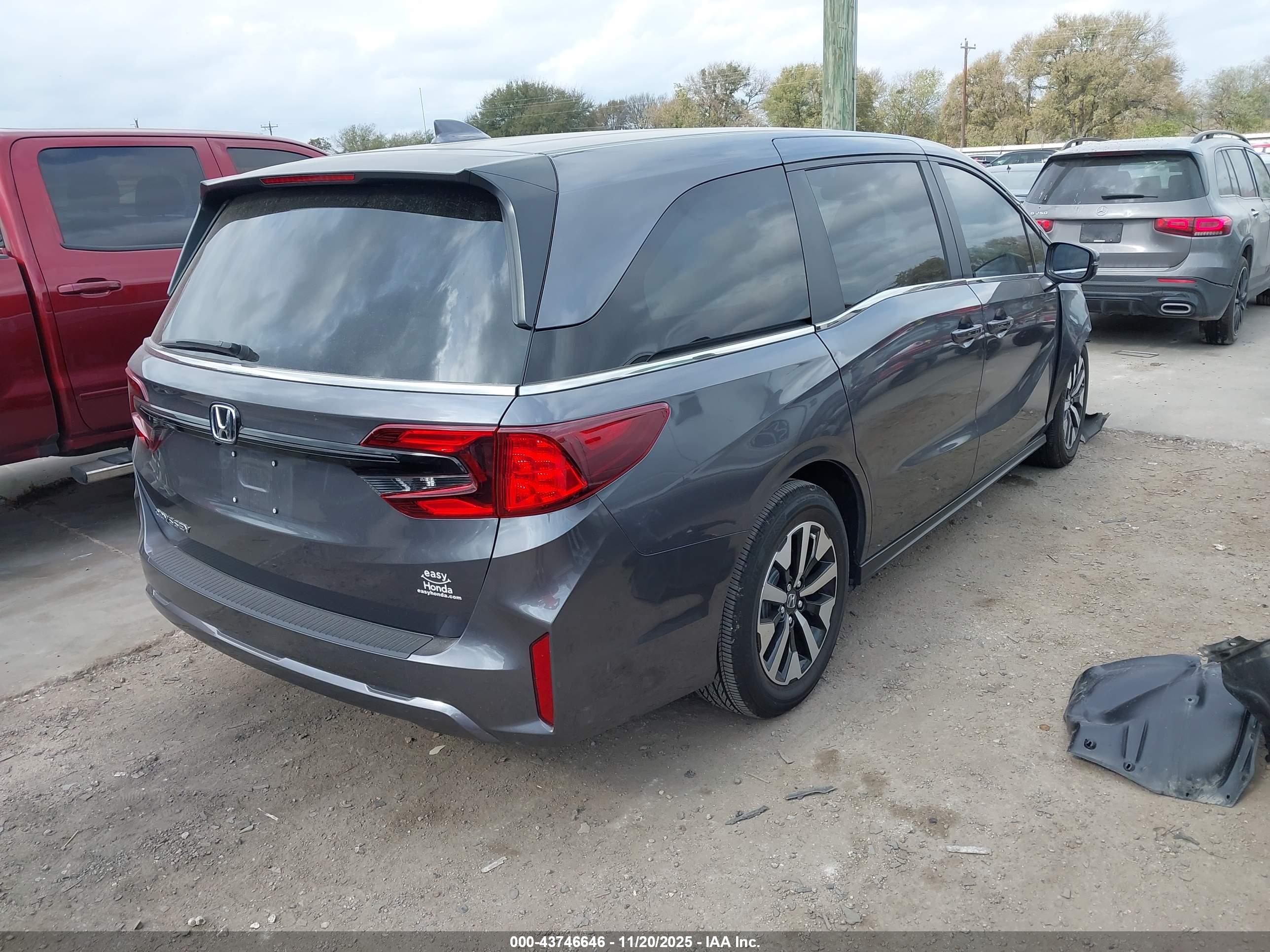 HONDA ODYSSEY image 4