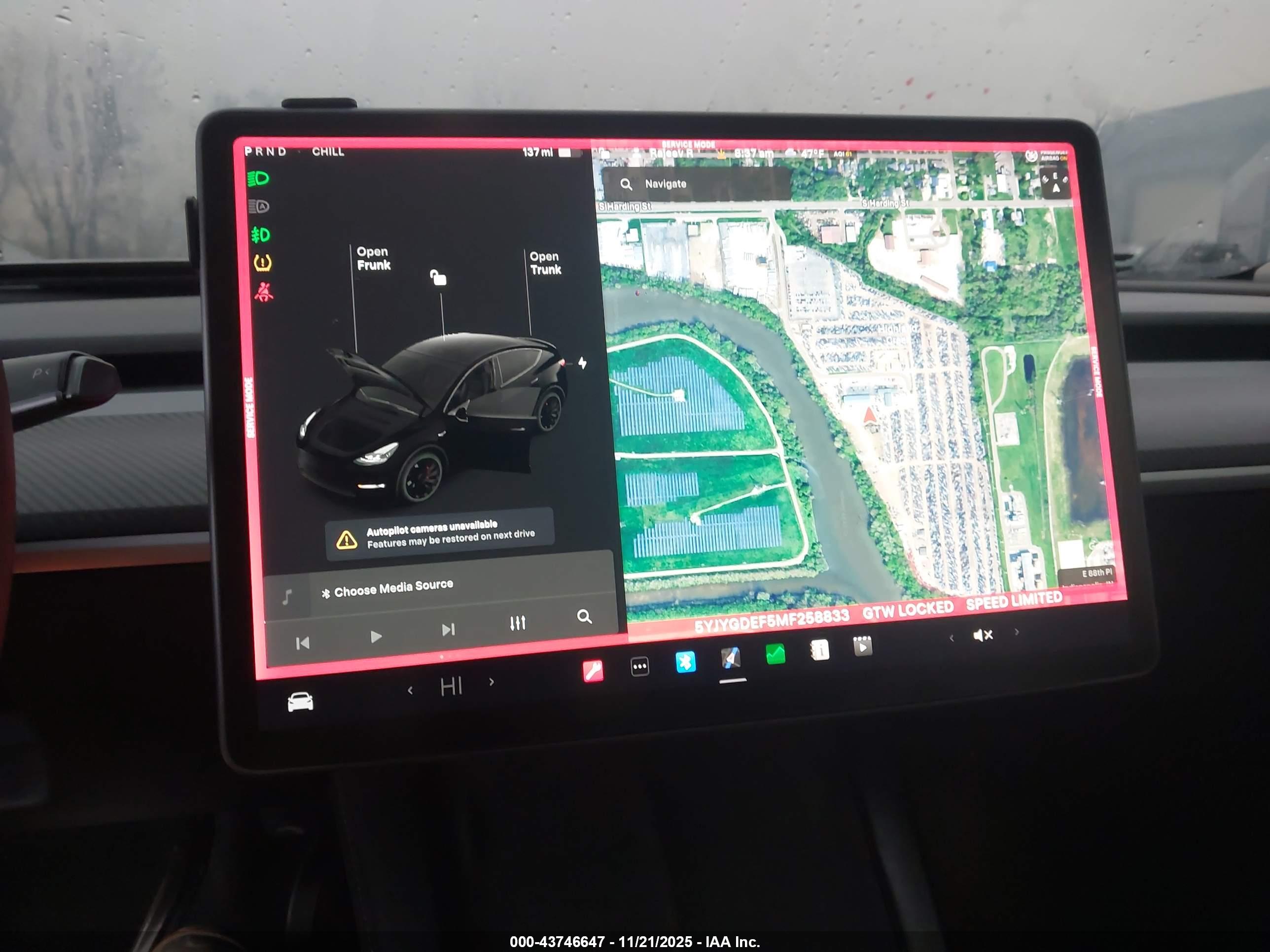 TESLA MODEL image 7
