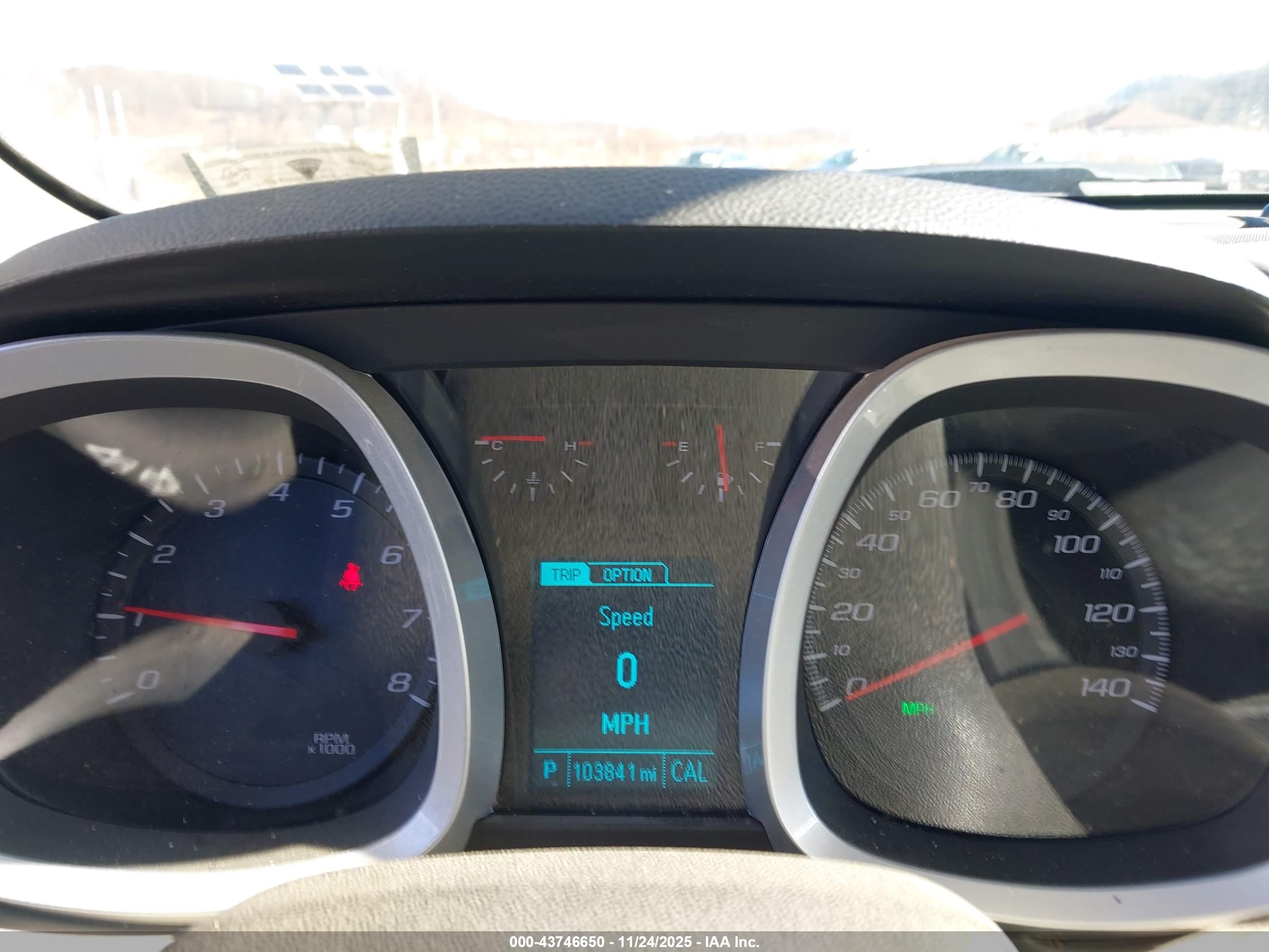 CHEVROLET EQUINOX image 7