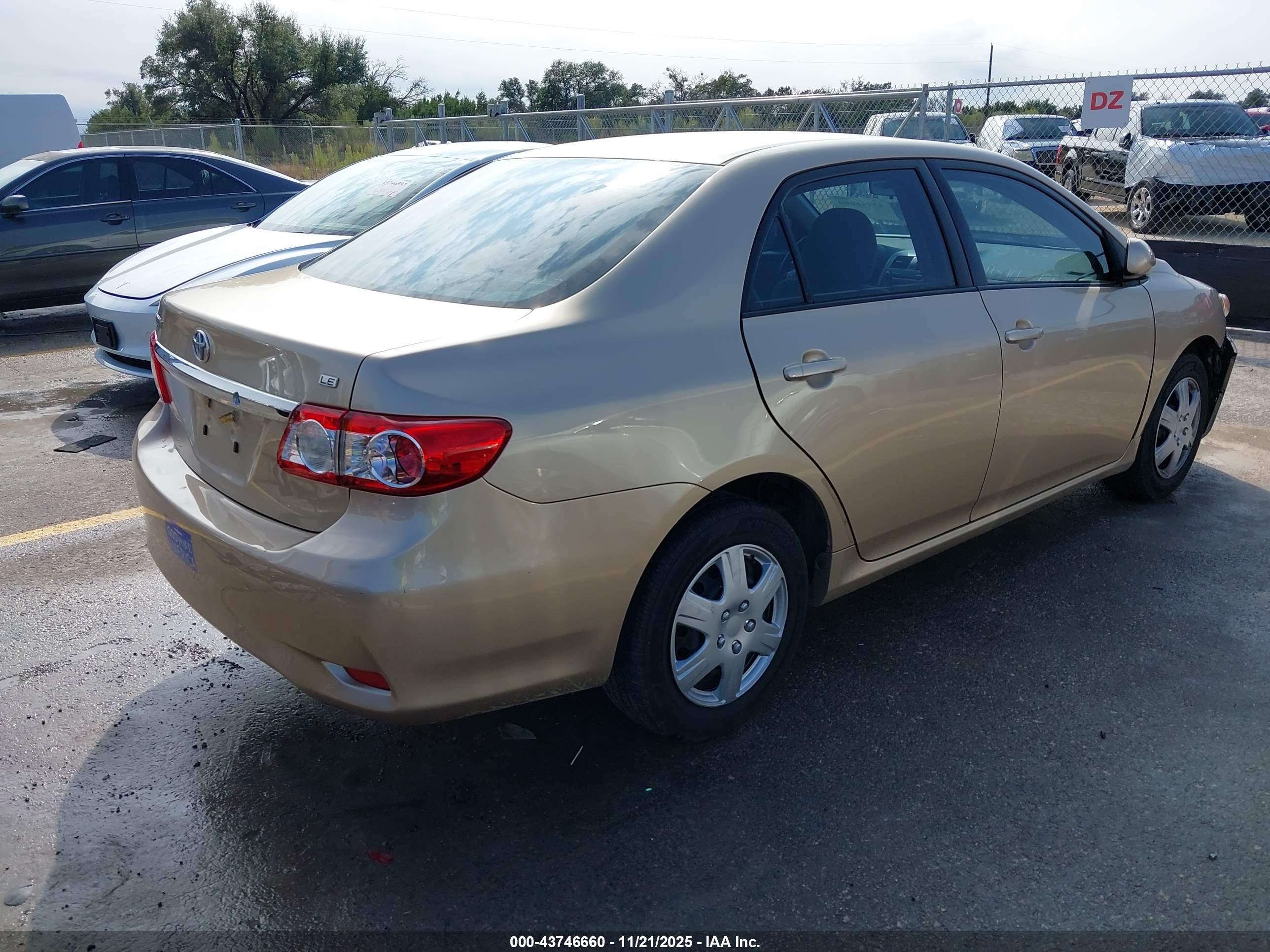 TOYOTA COROLLA image 4