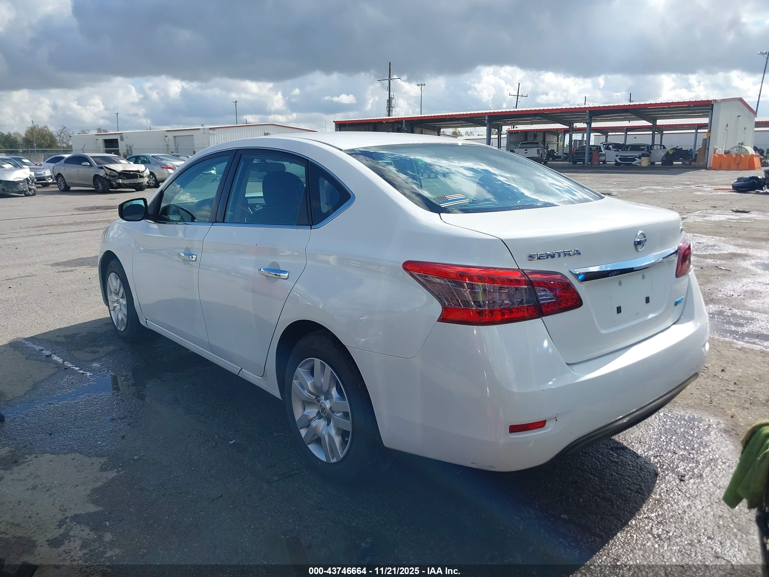 NISSAN SENTRA image 3
