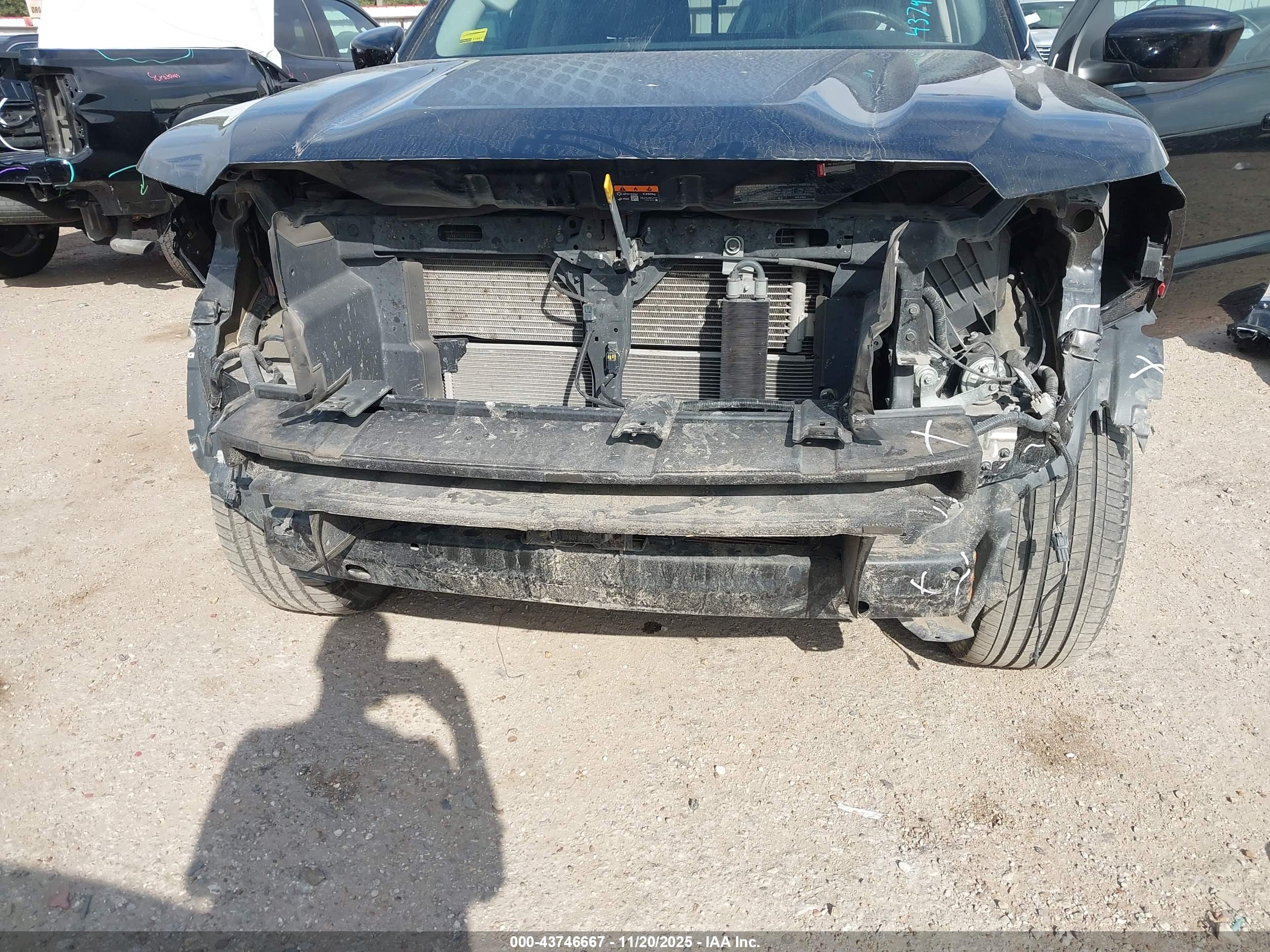 NISSAN FRONTIER image 6