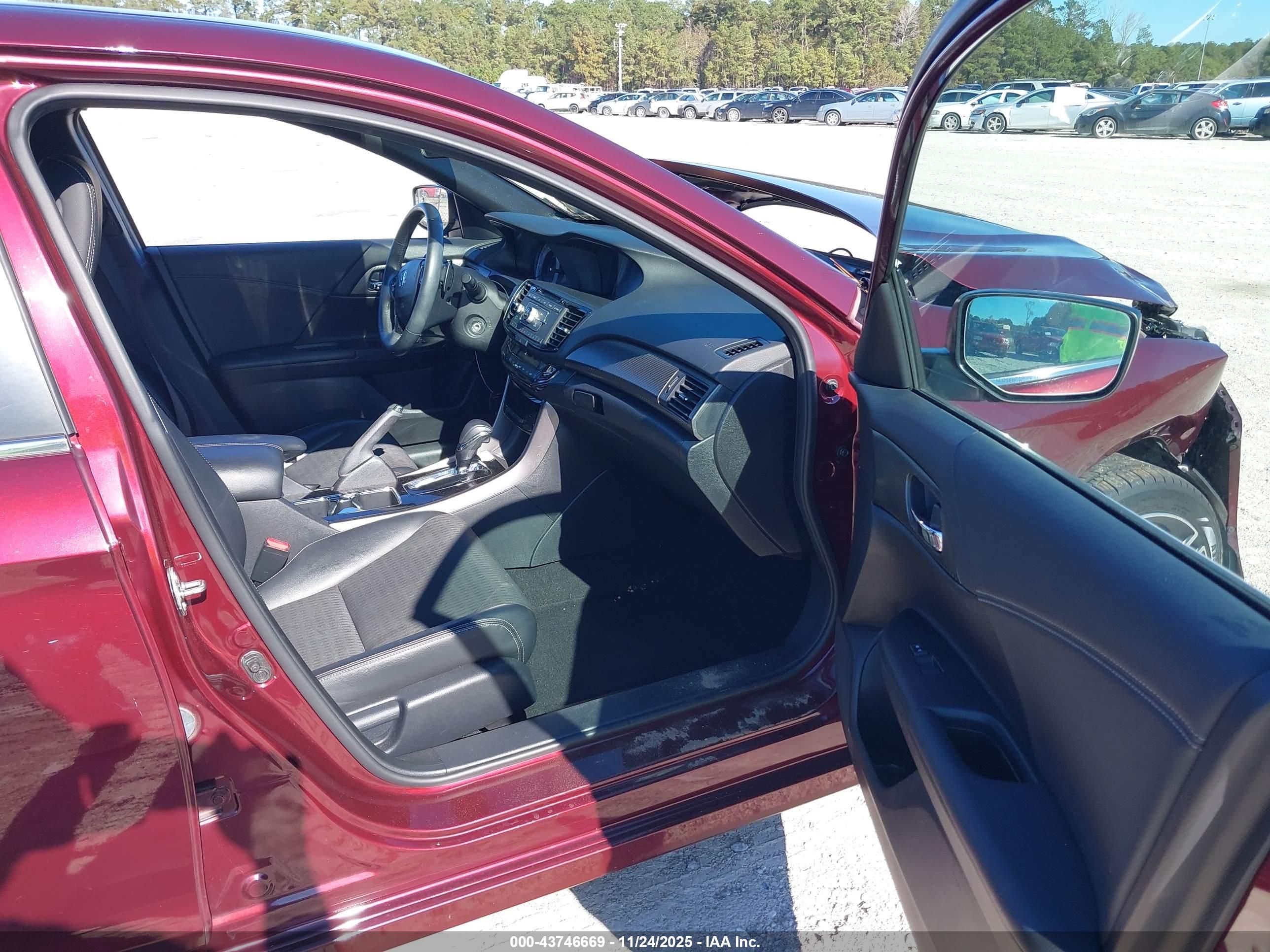 HONDA ACCORD image 5