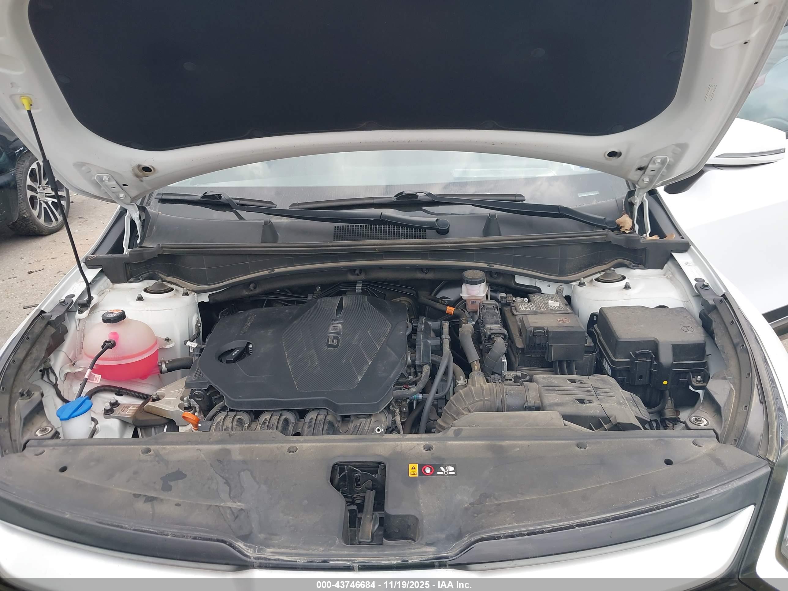 KIA SPORTAGE image 10