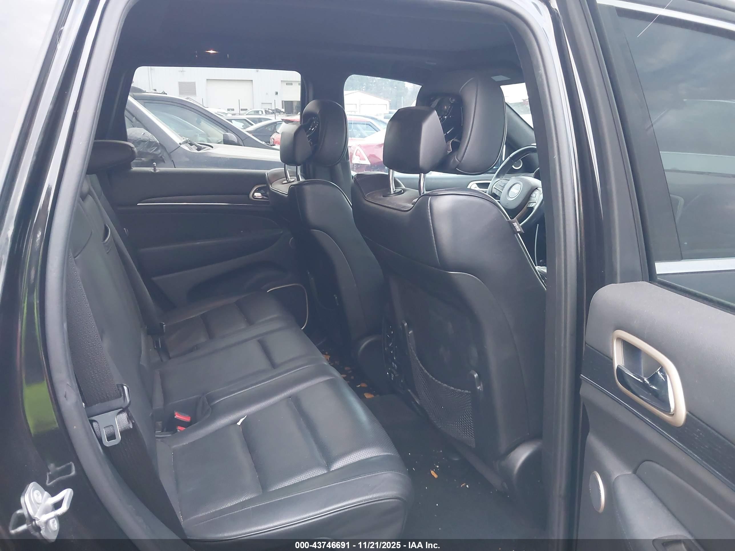 JEEP GRAND image 8