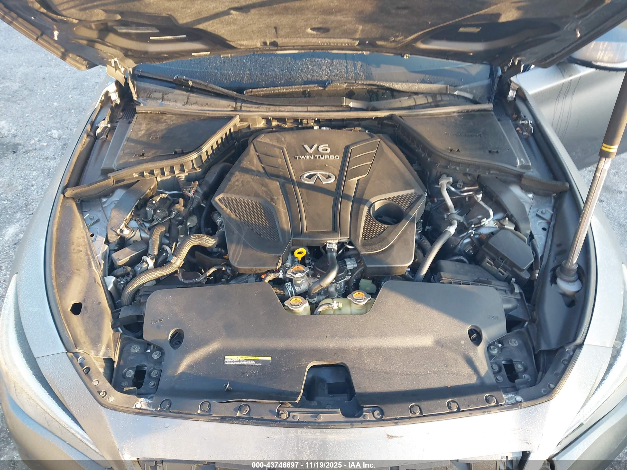 INFINITI Q50 image 10