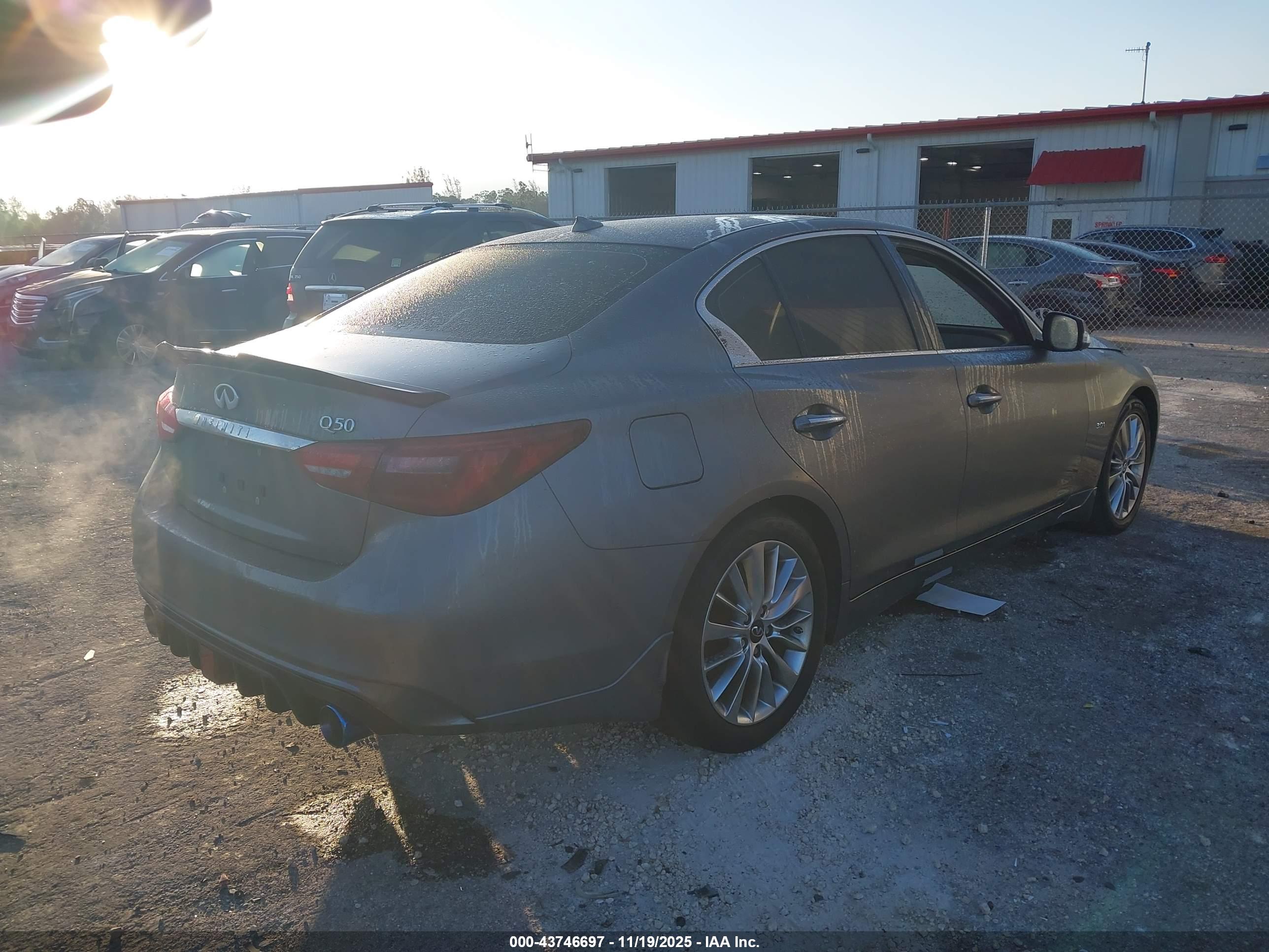 INFINITI Q50 image 4