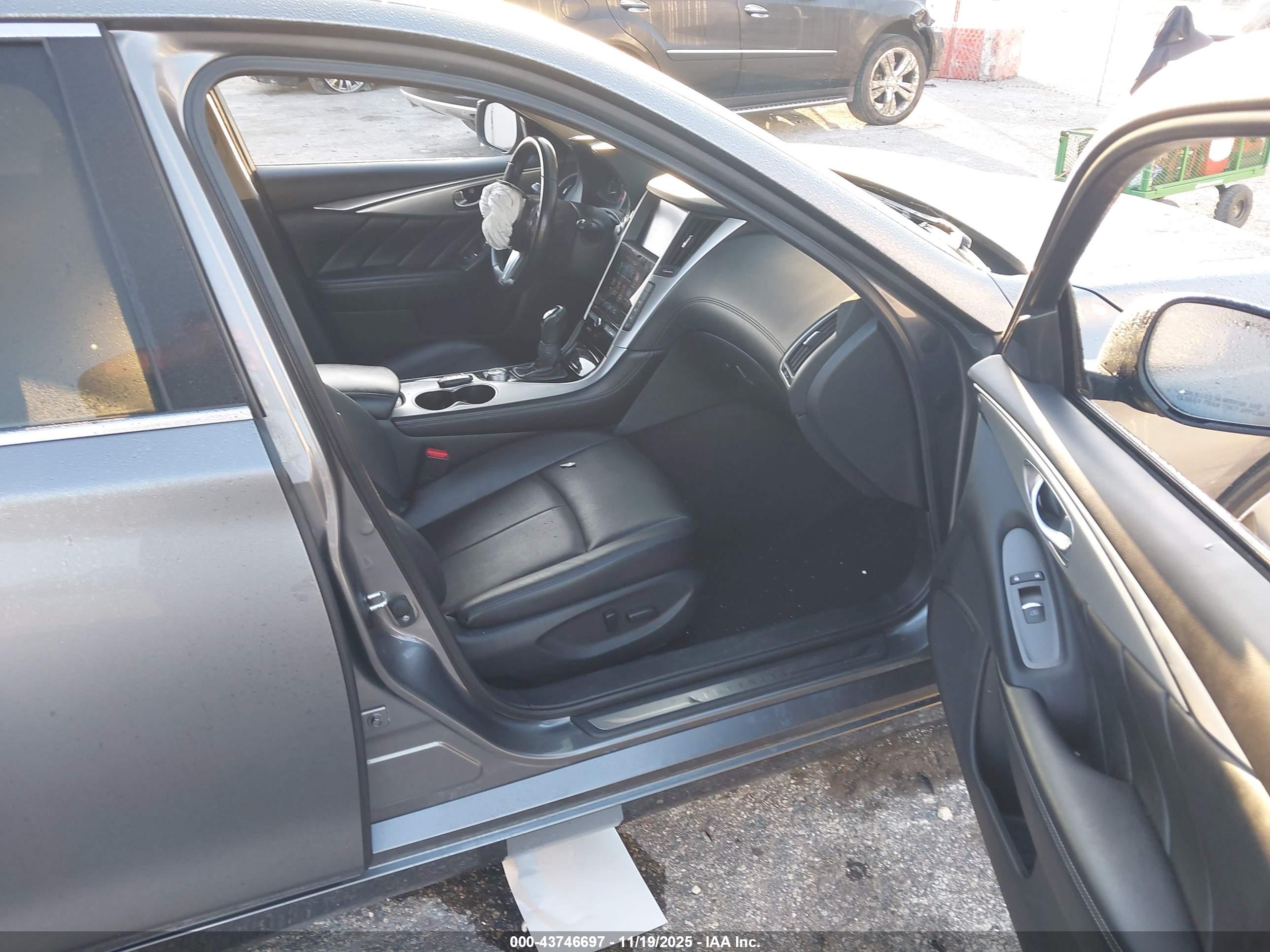 INFINITI Q50 image 5