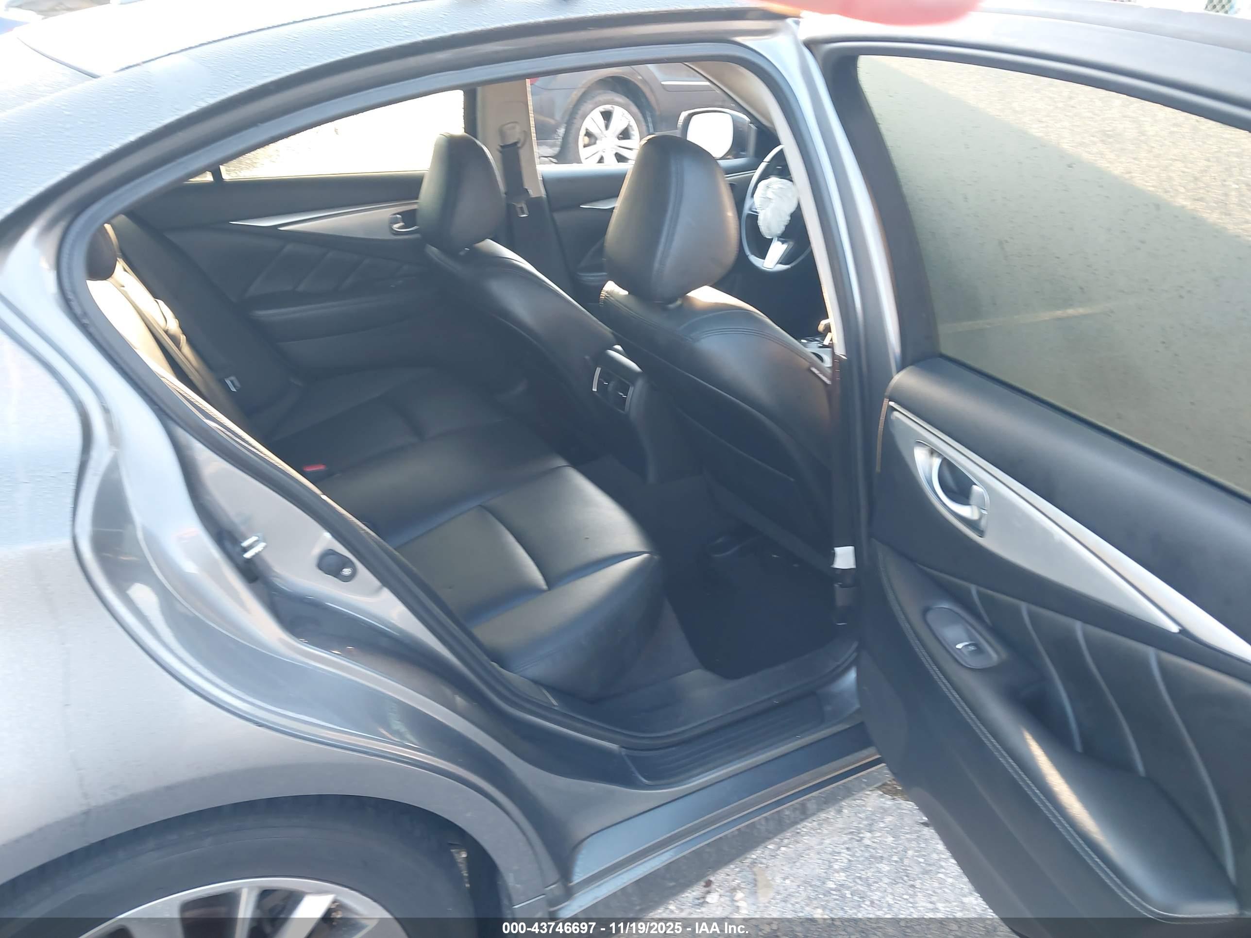 INFINITI Q50 image 8
