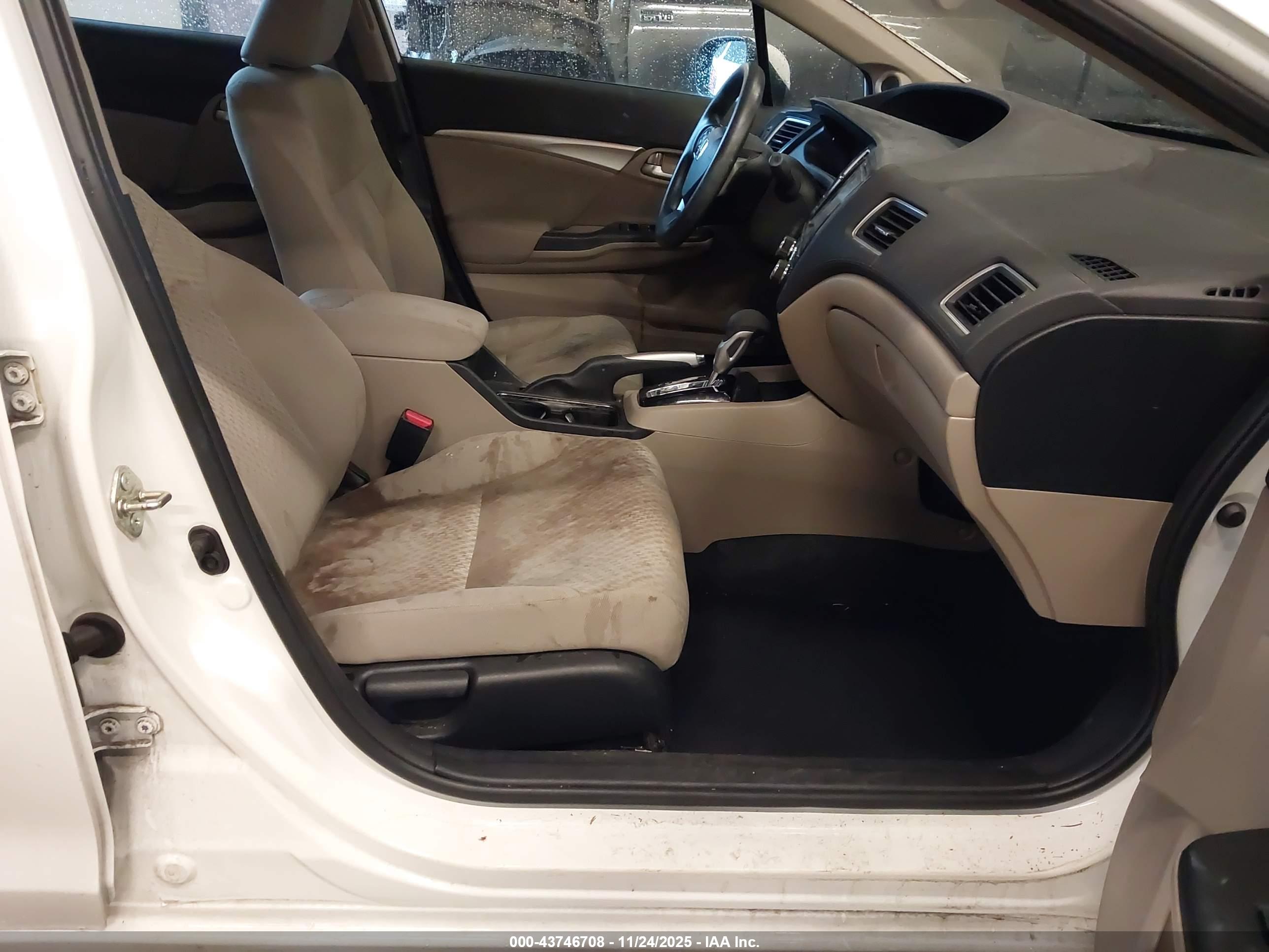 HONDA CIVIC image 5