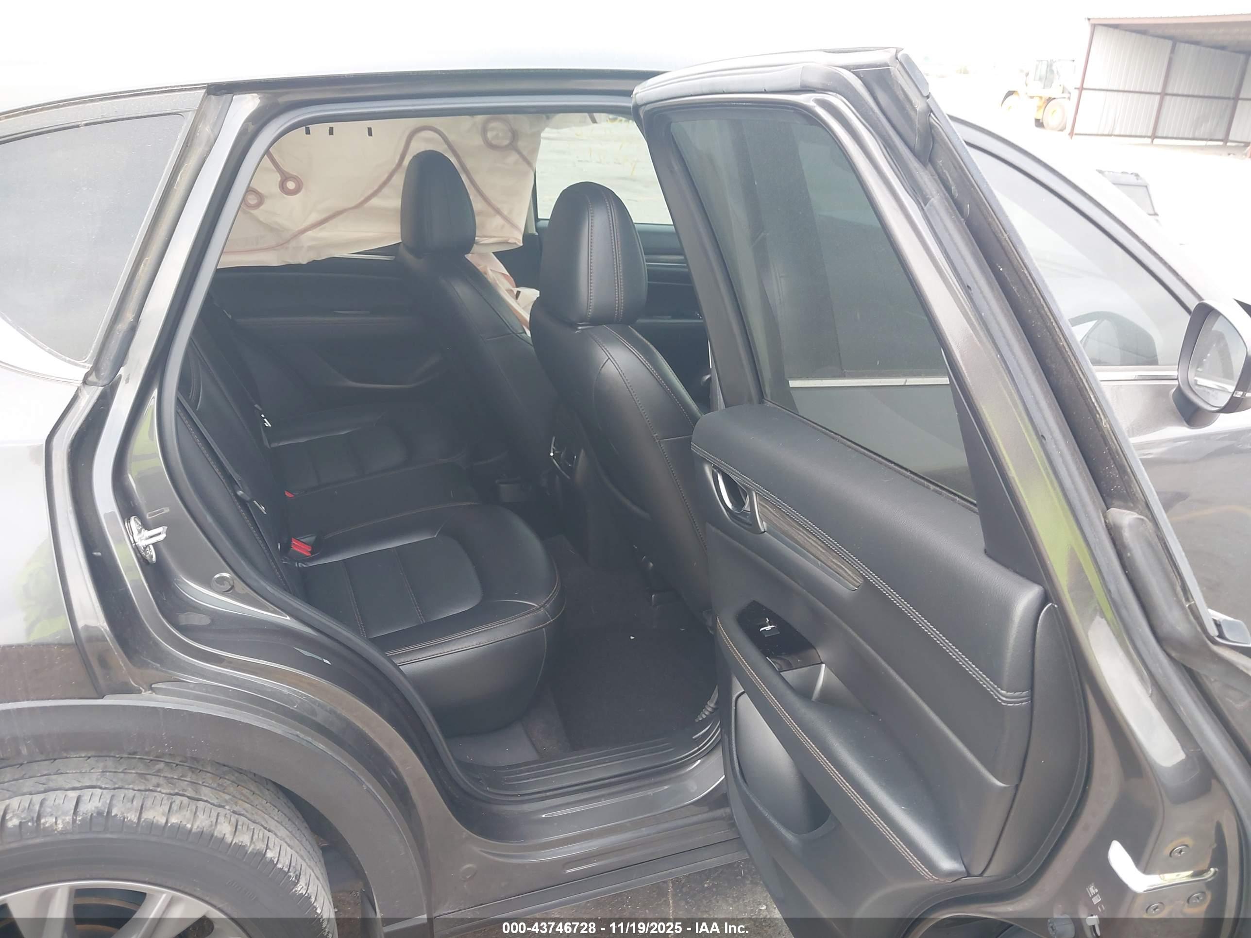 MAZDA CX-5 image 8