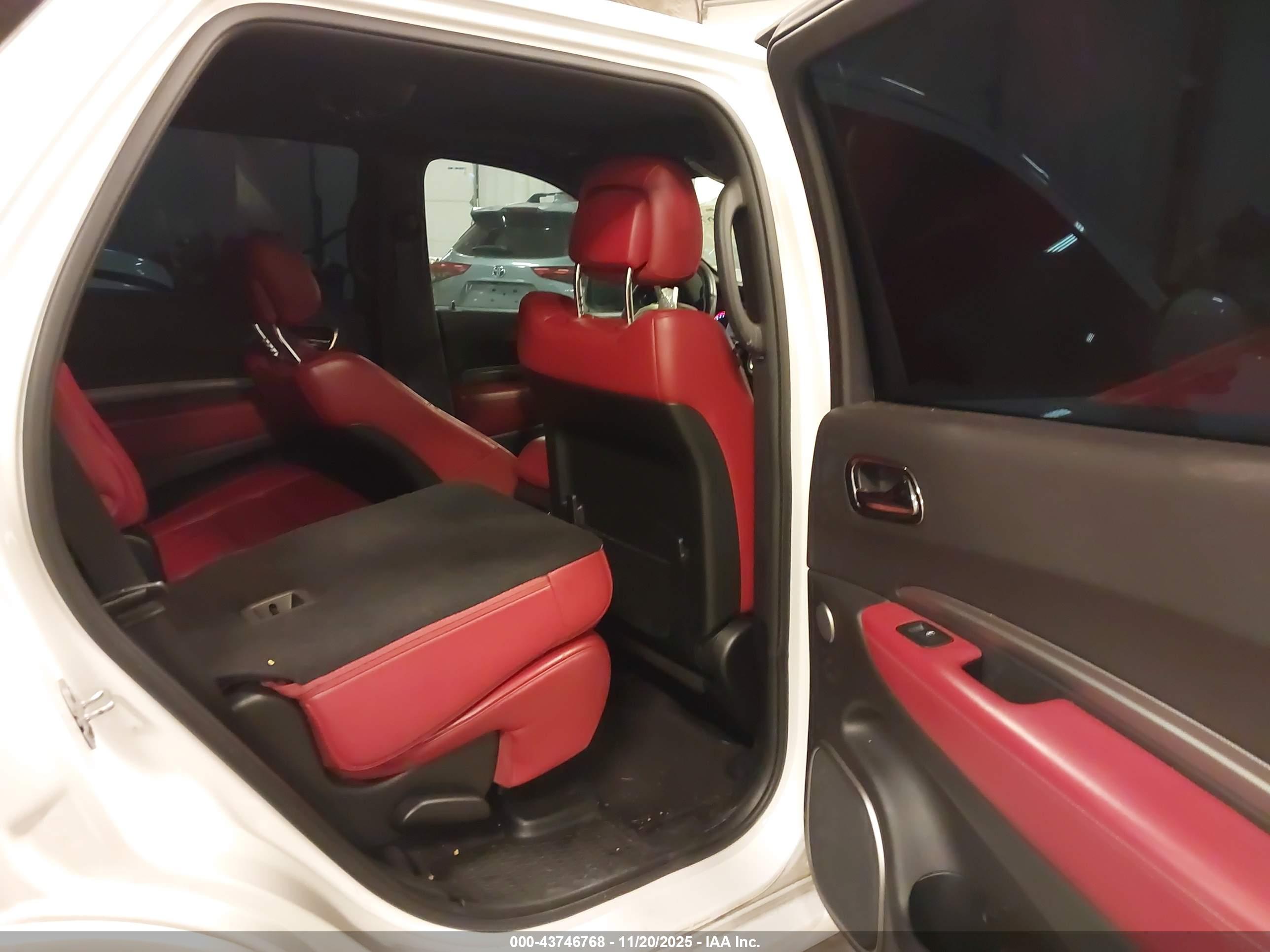 DODGE DURANGO image 8