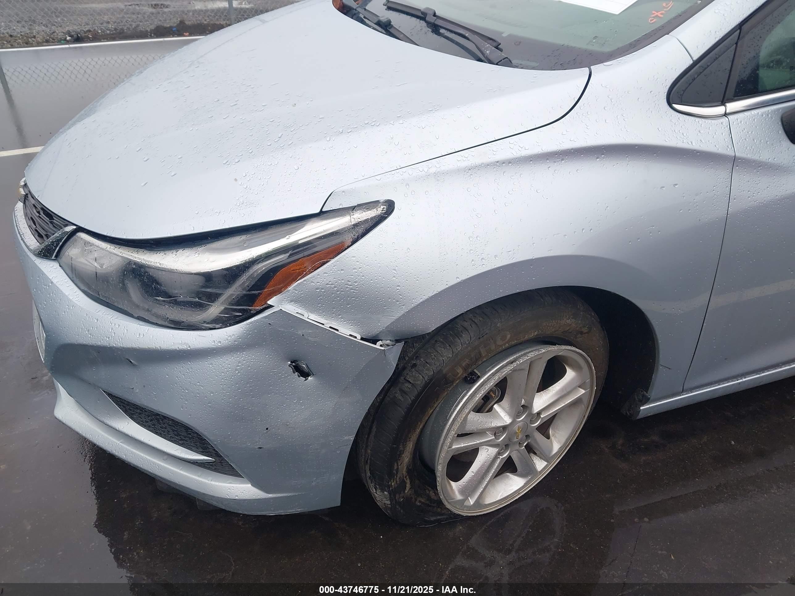 CHEVROLET CRUZE image 6