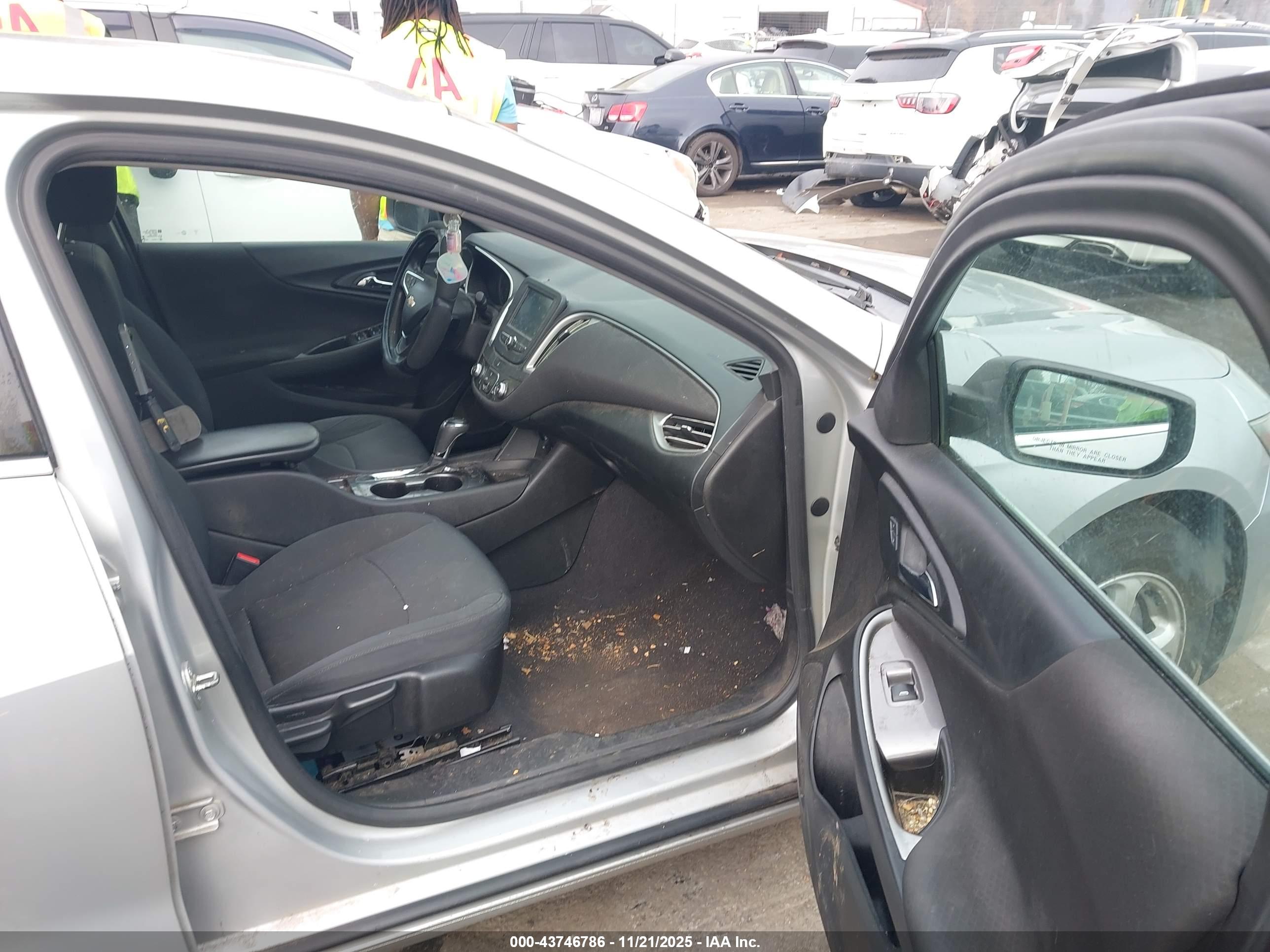 CHEVROLET MALIBU image 5