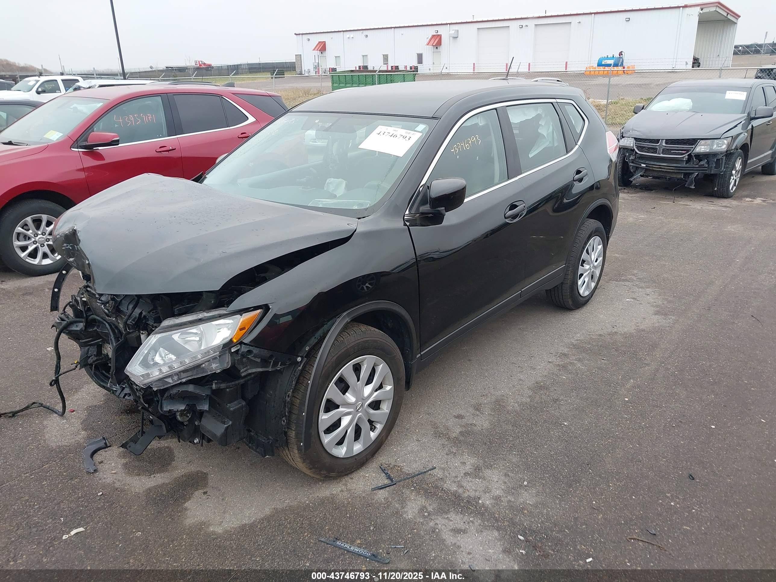 NISSAN ROGUE image 2