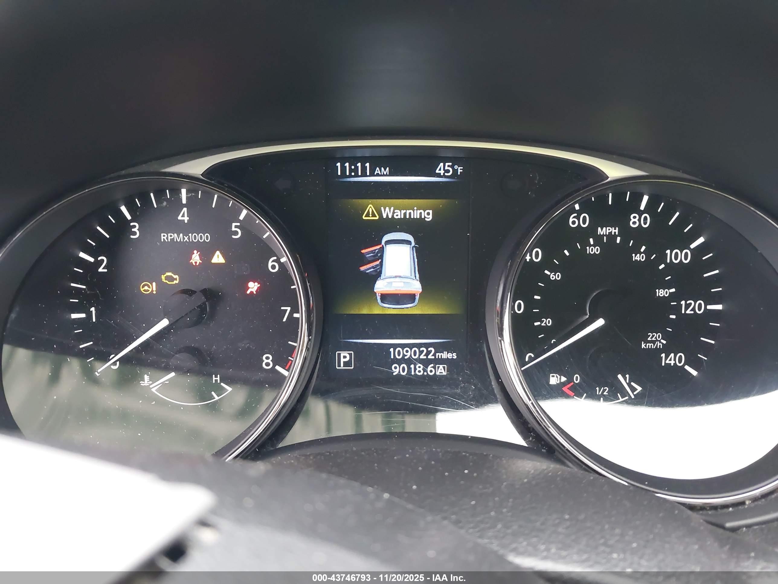 NISSAN ROGUE image 7