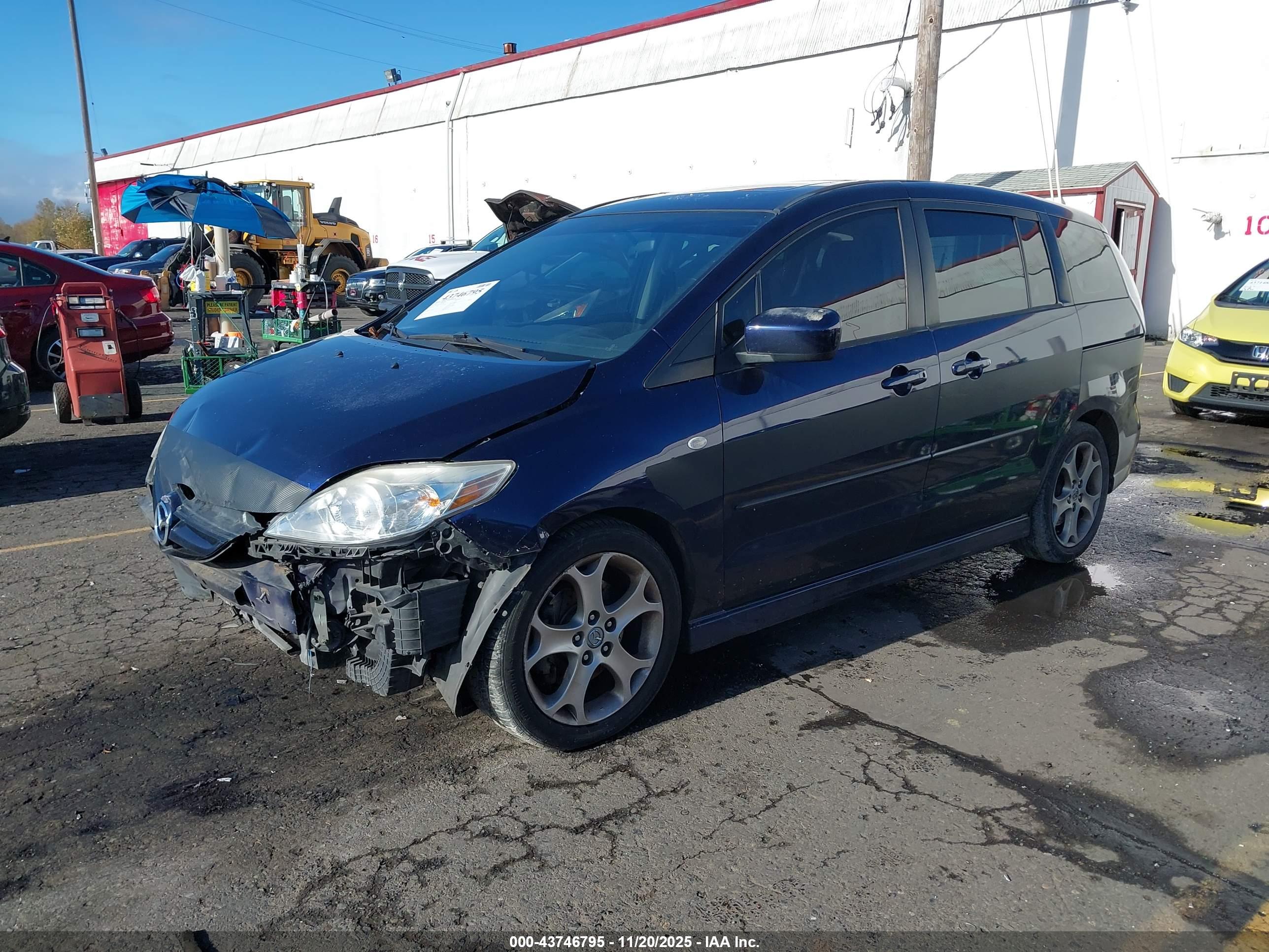 MAZDA MAZDA5 image 2