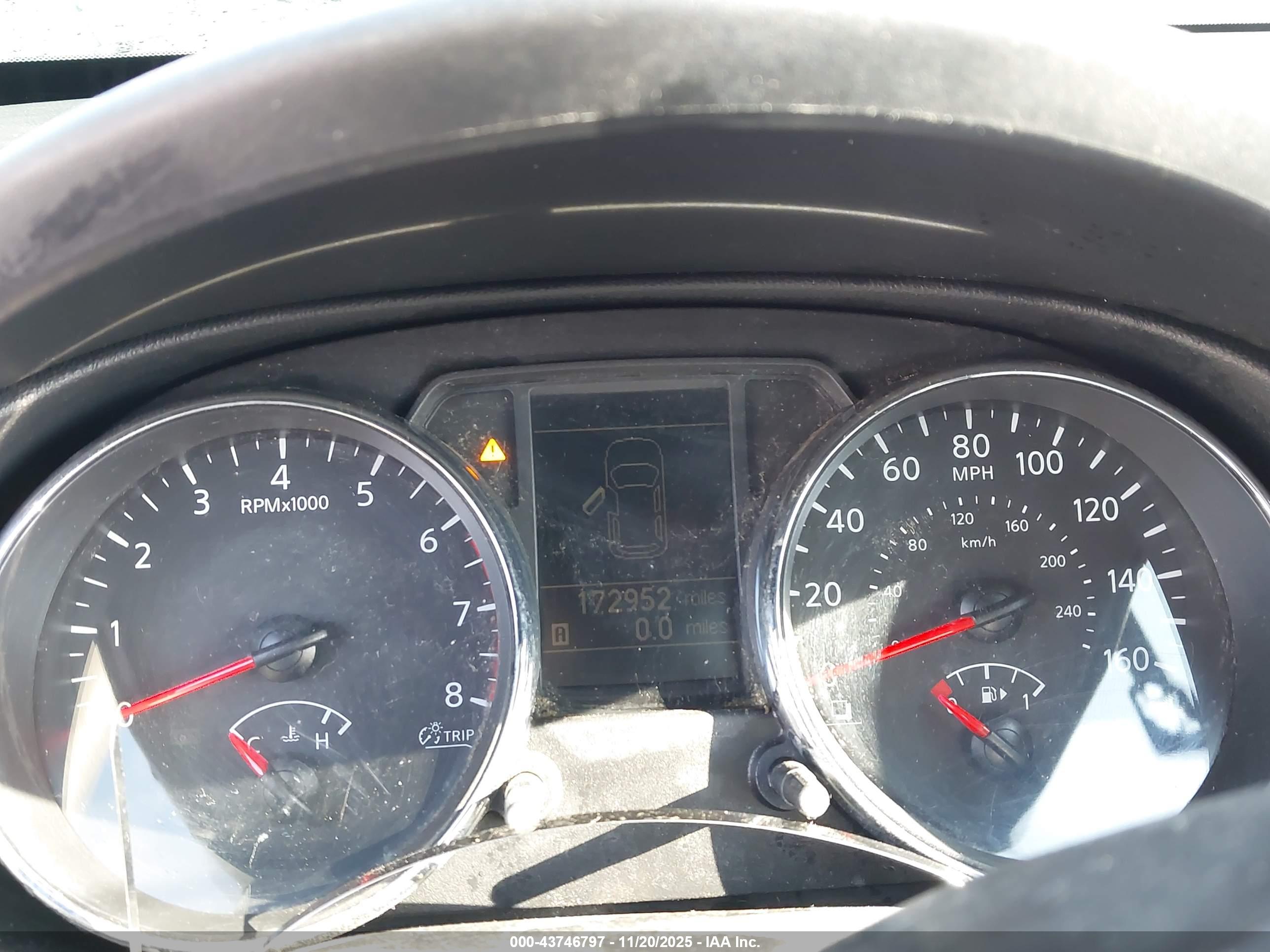 NISSAN ROGUE image 7