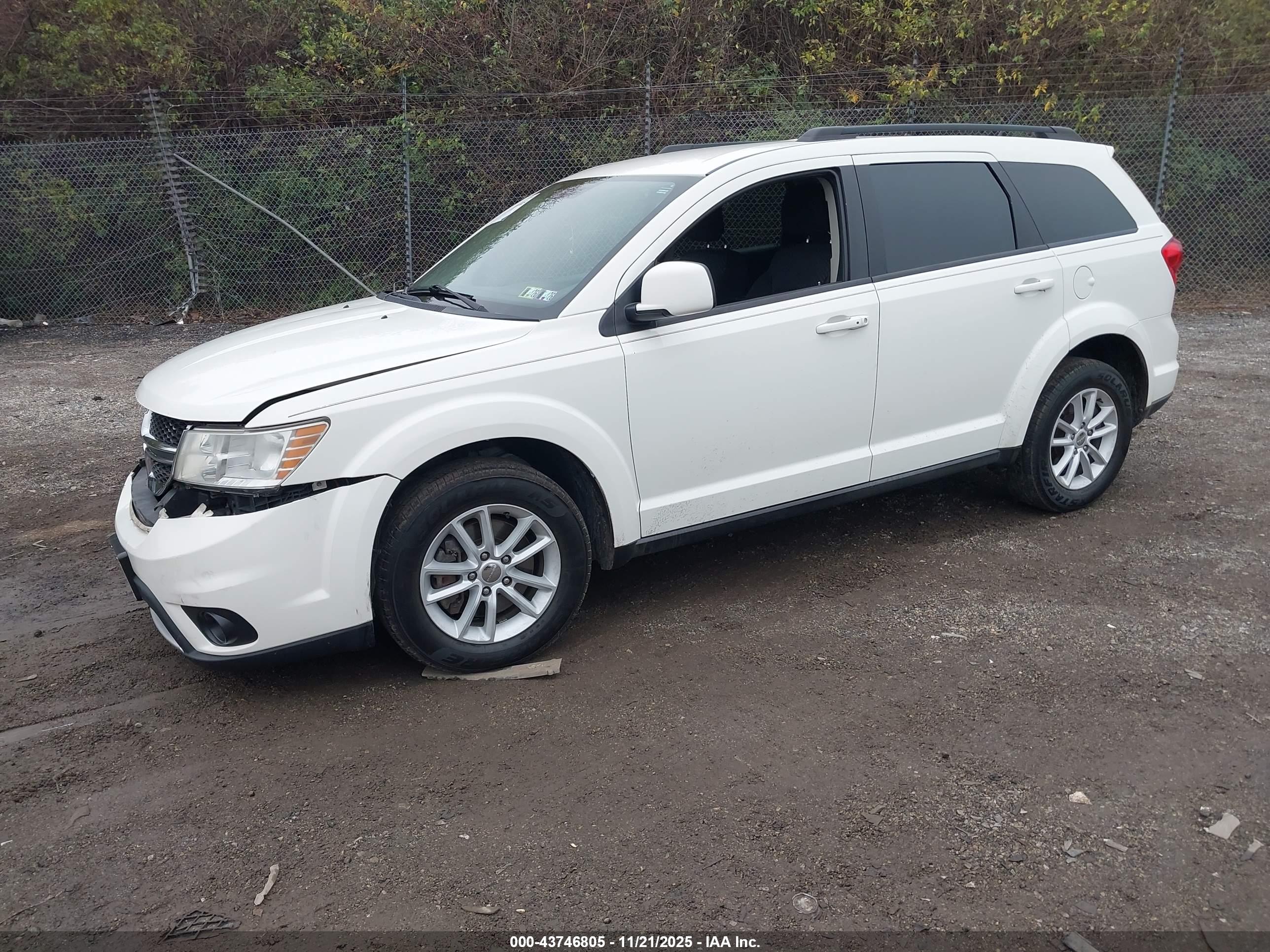 DODGE JOURNEY image 2