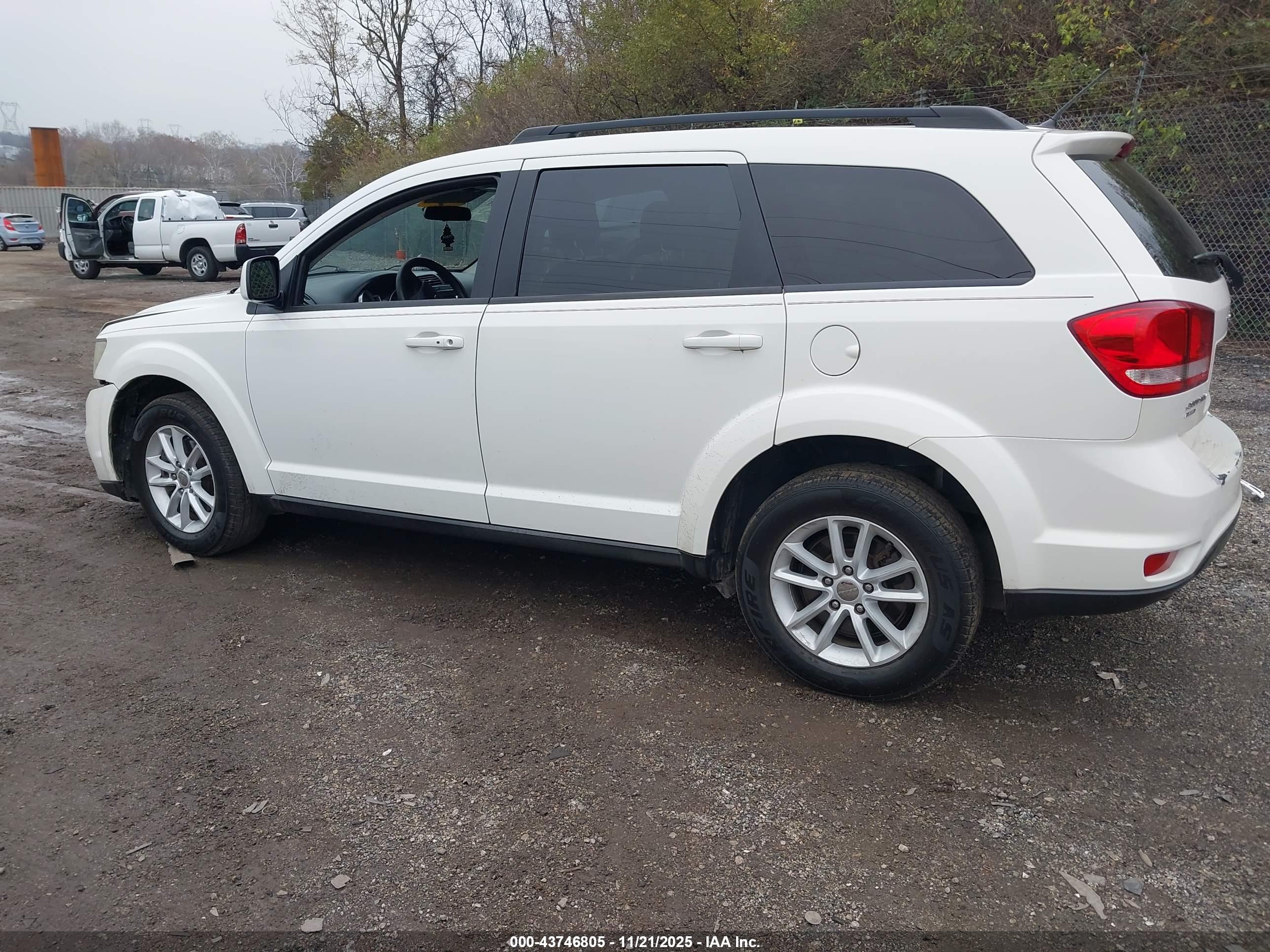 DODGE JOURNEY image 3
