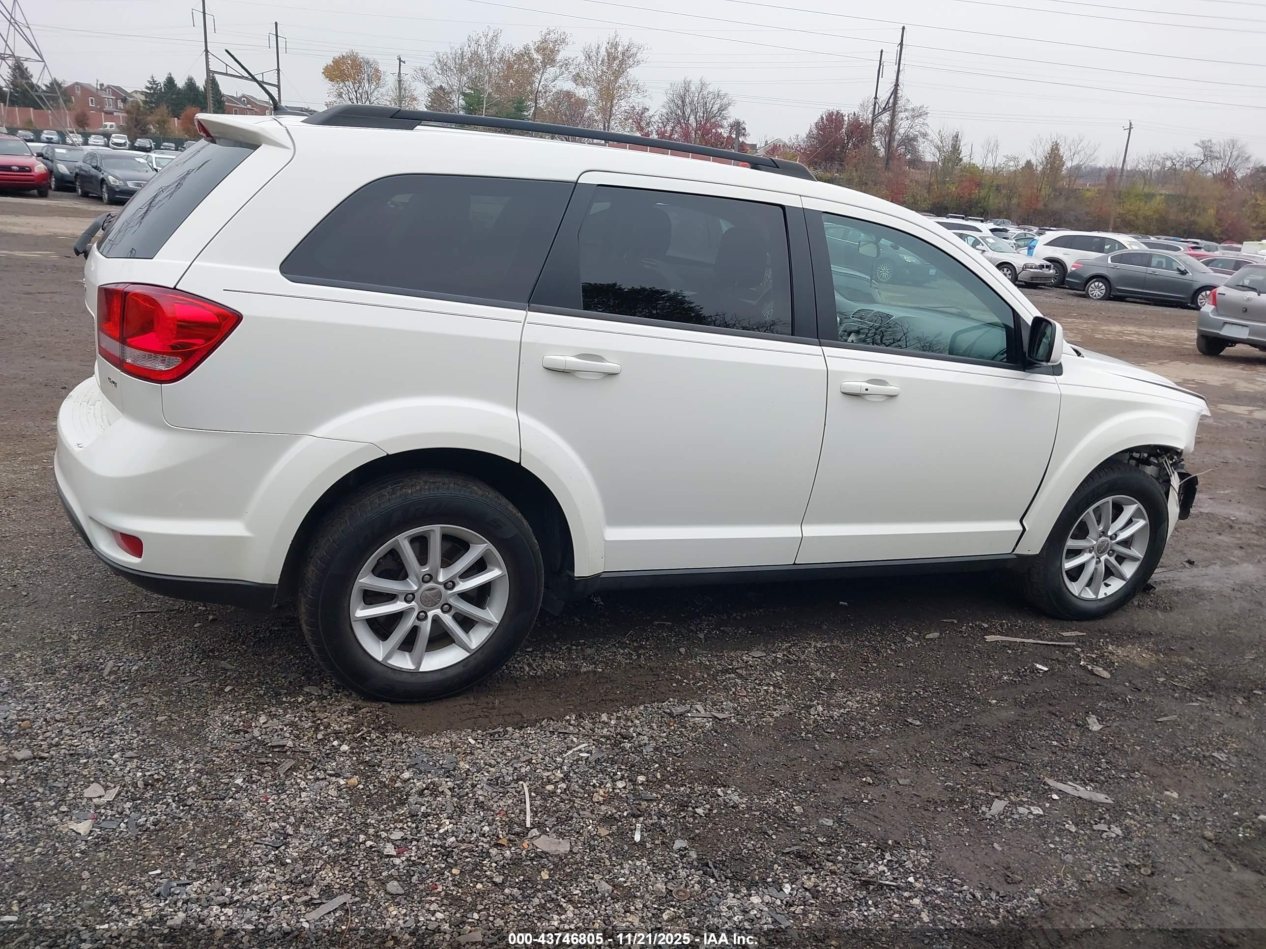DODGE JOURNEY image 4
