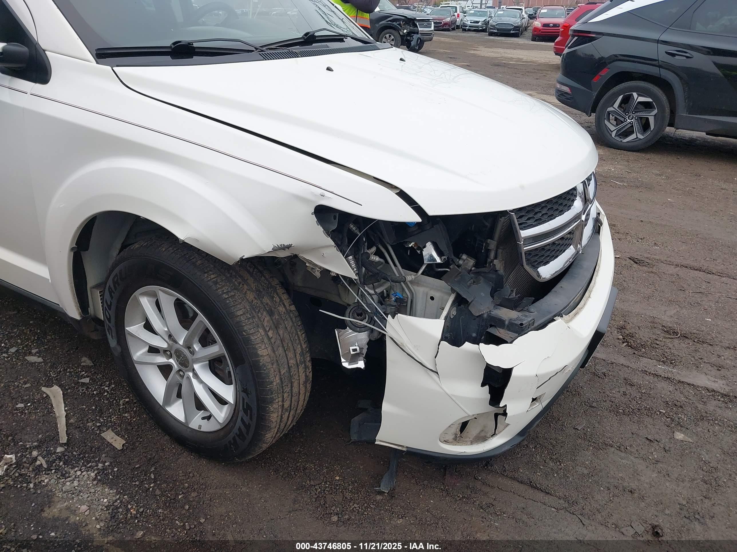 DODGE JOURNEY image 6